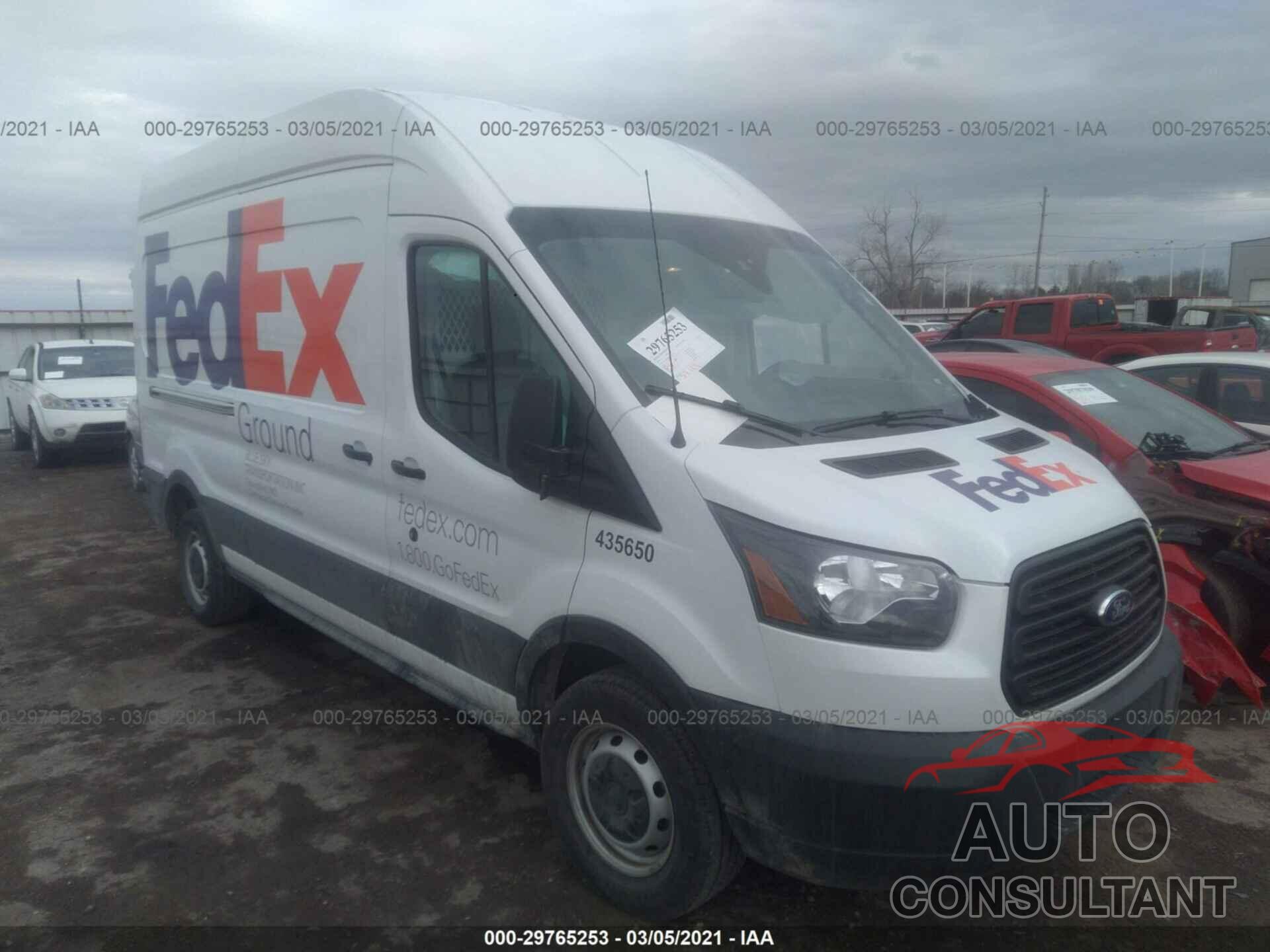 FORD TRANSIT VAN 2019 - 1FTYR2XM4KKB24955