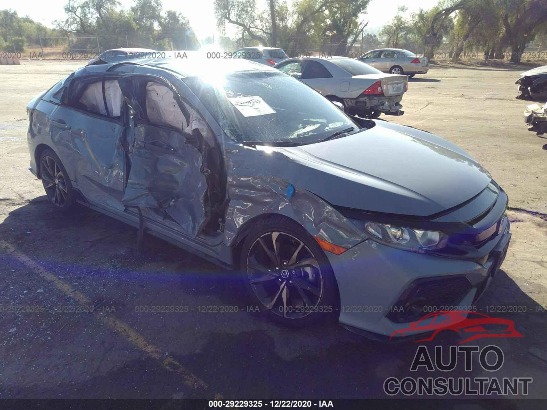 HONDA CIVIC HATCHBACK 2018 - SHHFK7H48JU425729