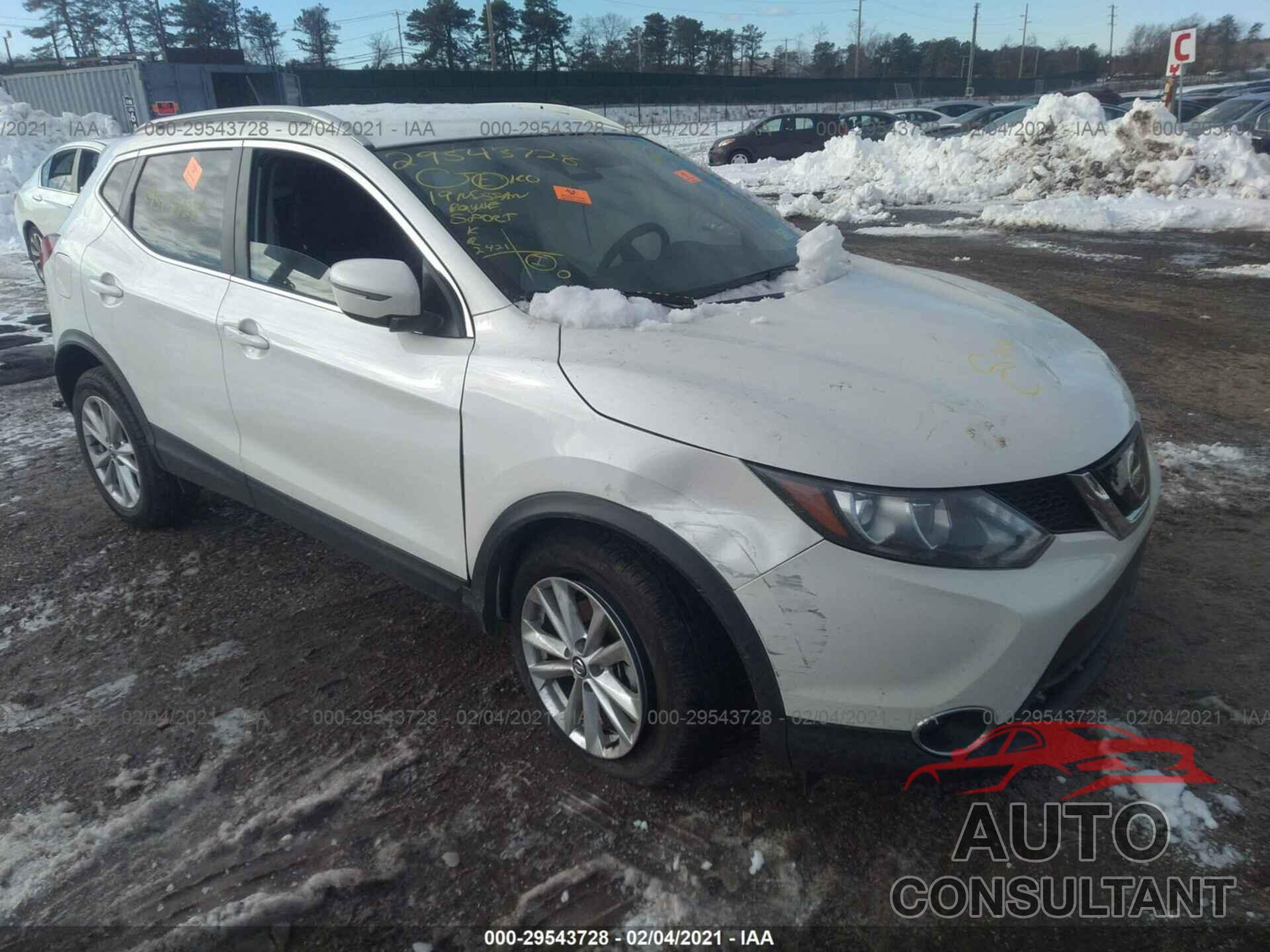 NISSAN ROGUE SPORT 2019 - JN1BJ1CR4KW352524
