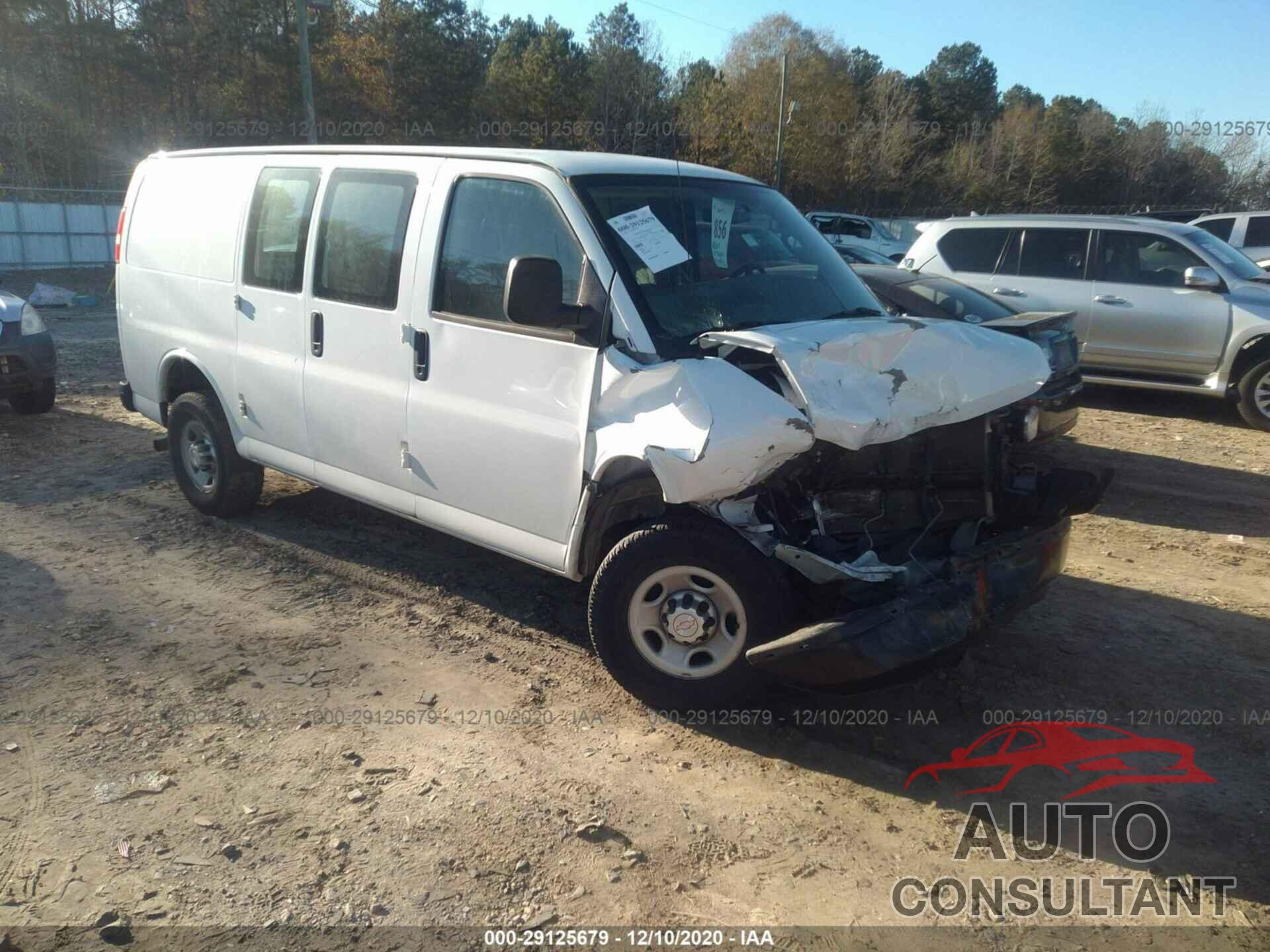 CHEVROLET EXPRESS CARGO VAN 2016 - 1GCWGAFF7G1163174