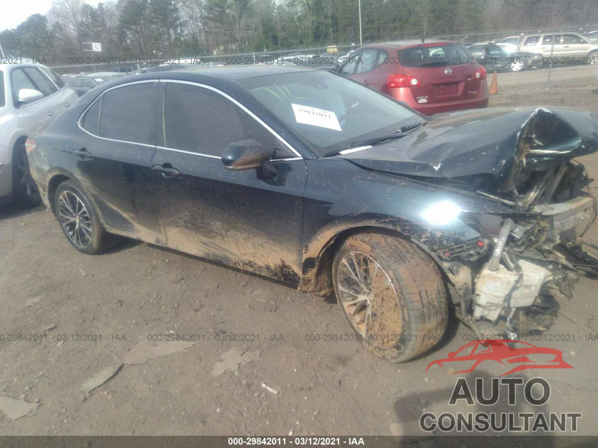 TOYOTA CAMRY 2018 - 4T1B11HK9JU539403