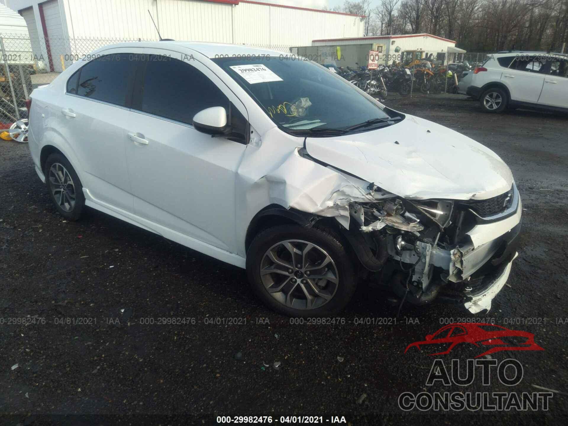 CHEVROLET SONIC 2019 - 1G1JD5SBXK4136029