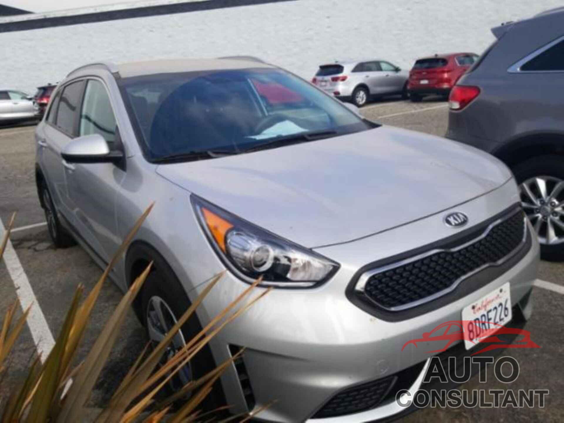 KIA NIRO 2018 - KNDCB3LC5J5177212