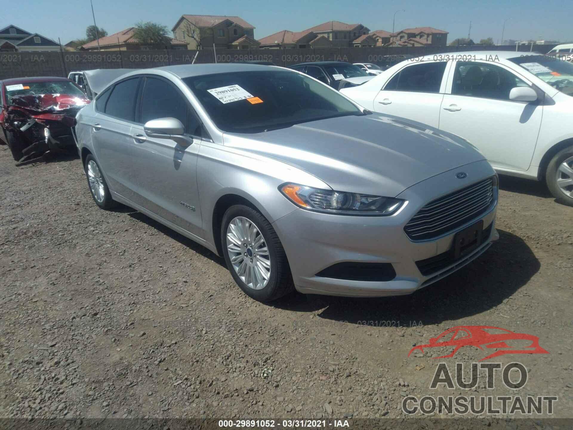 FORD FUSION 2016 - 3FA6P0LU9GR290128