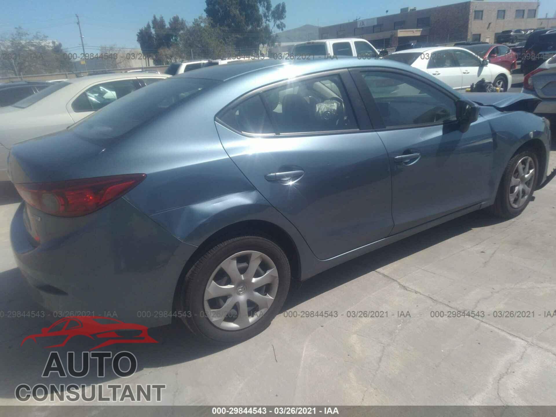 MAZDA MAZDA3 2016 - JM1BM1T71G1355341
