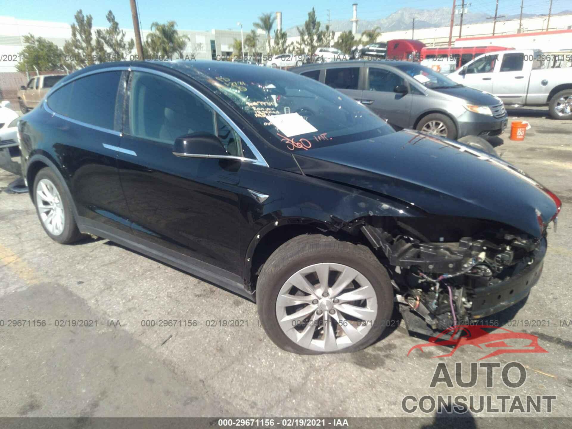 TESLA MODEL X 2018 - 5YJXCDE24JF089579