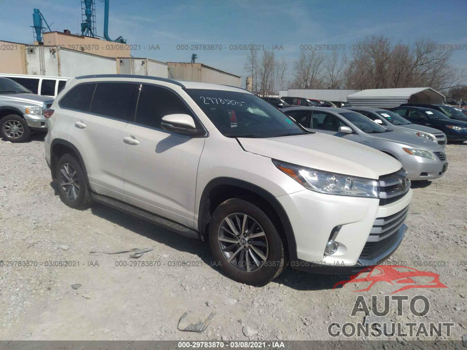 TOYOTA HIGHLANDER 2018 - 5TDJZRFH9JS556026