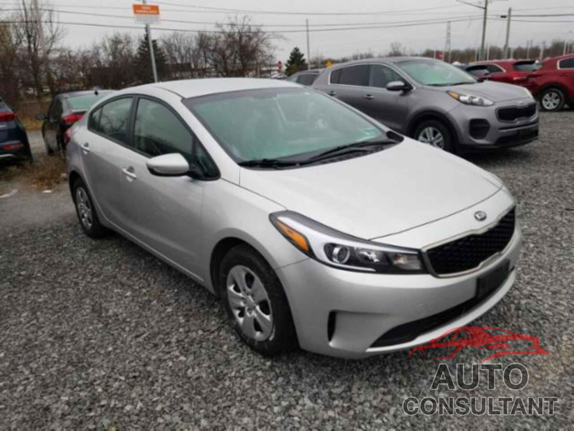 KIA FORTE 2018 - 3KPFK4A74JE212299