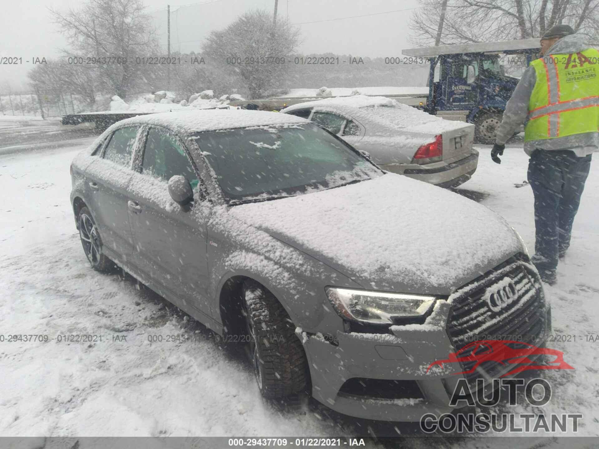 AUDI A3 SEDAN 2020 - WAUBEGFF2LA014458