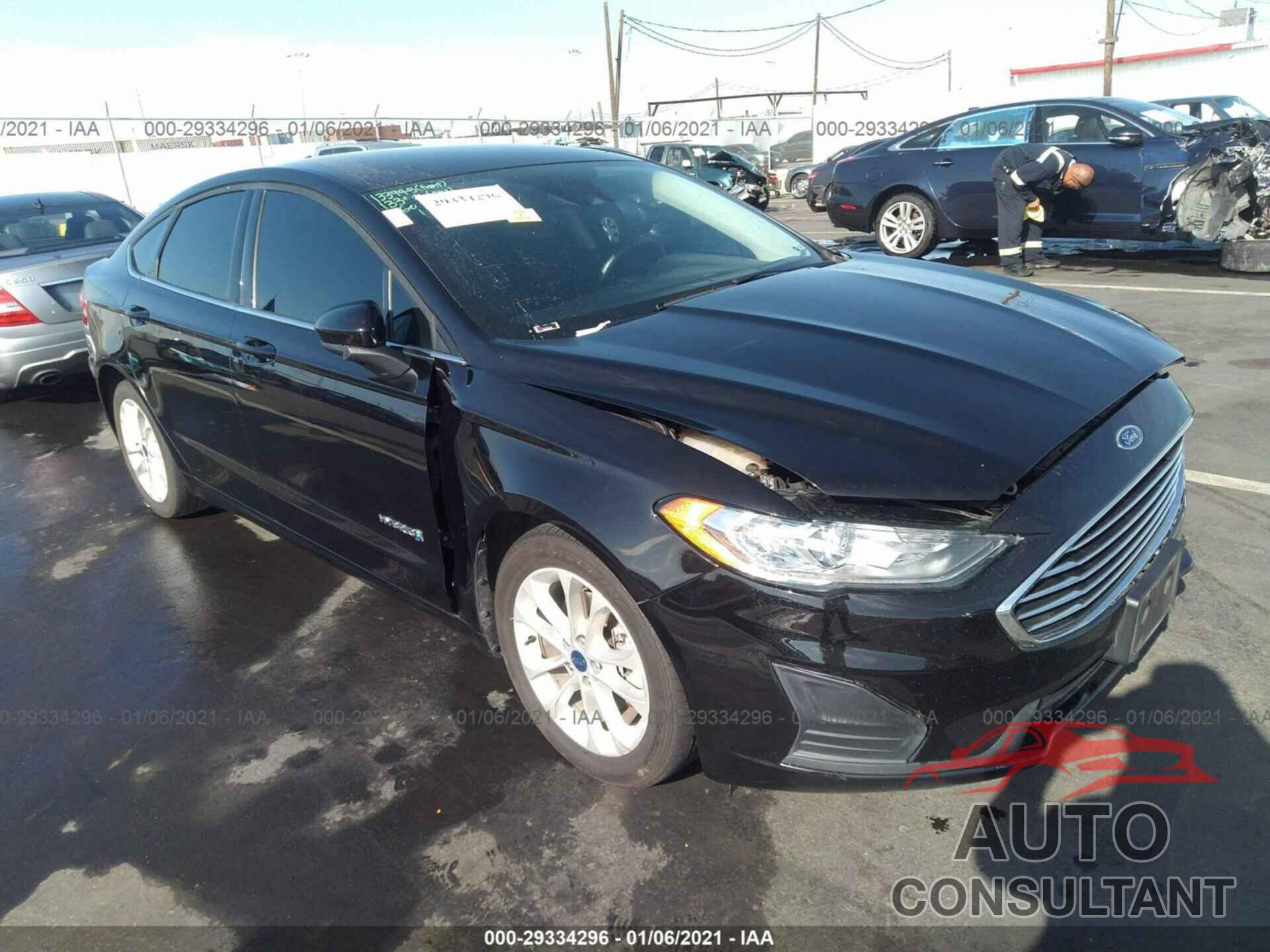 FORD FUSION HYBRID 2019 - 3FA6P0LU3KR105757