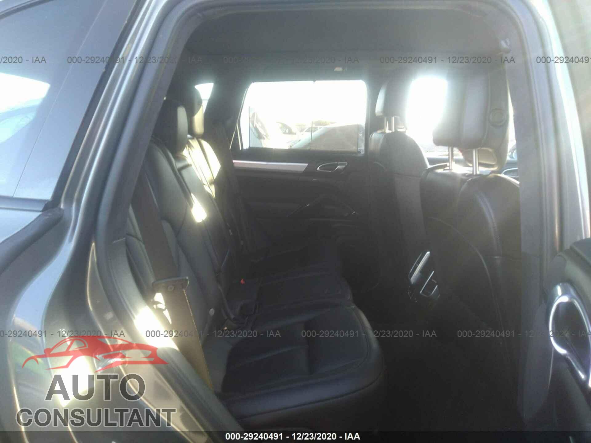 PORSCHE CAYENNE 2016 - WP1AD2A25GLA78012