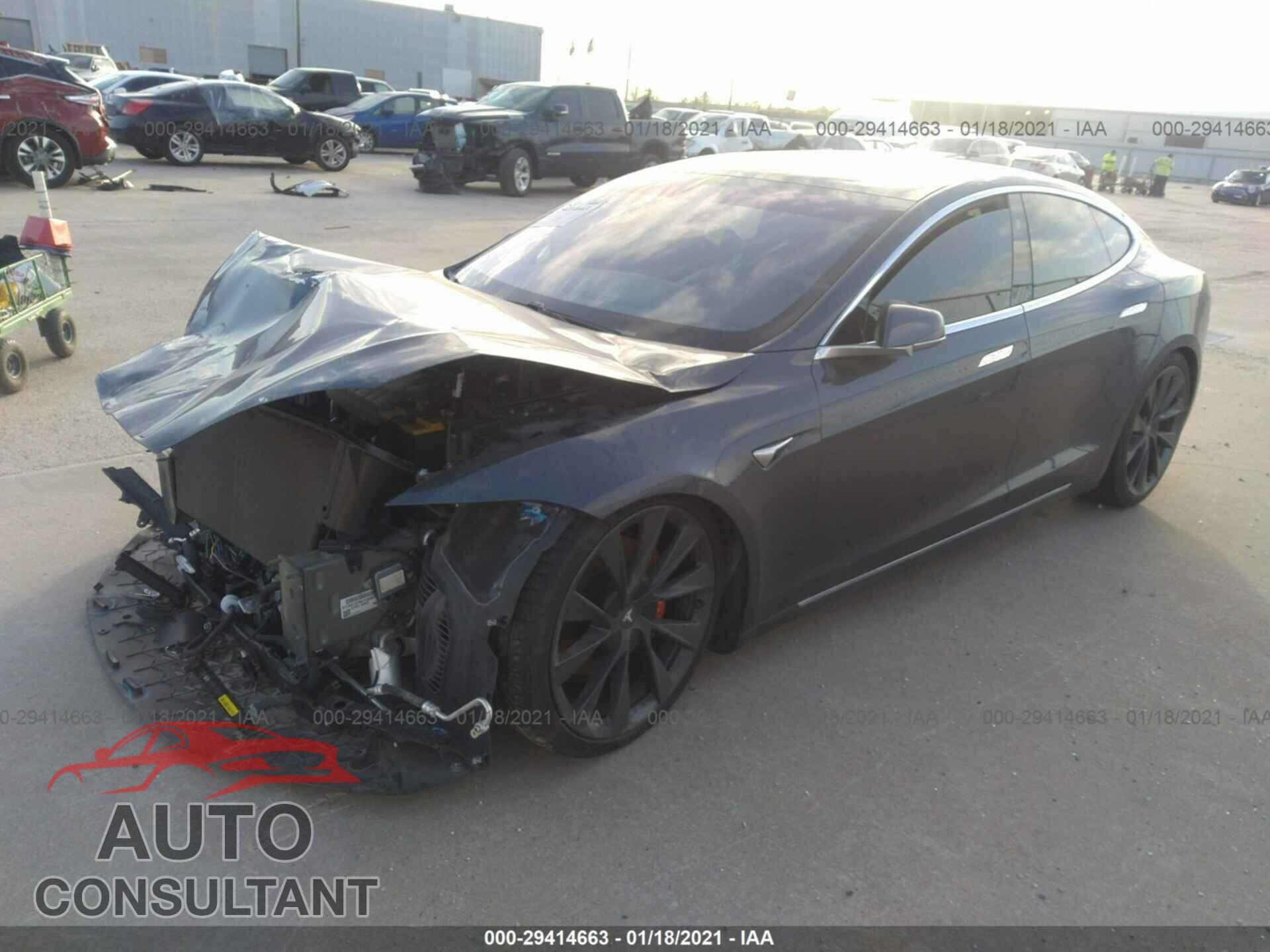 TESLA MODEL S 2020 - 5YJSA1E49LF359845