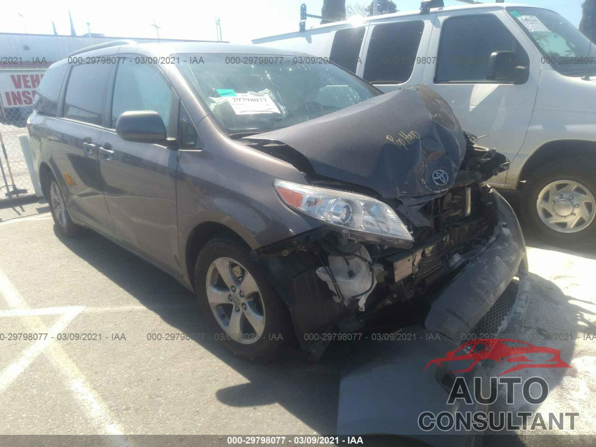 TOYOTA SIENNA 2017 - 5TDKZ3DCXHS822382