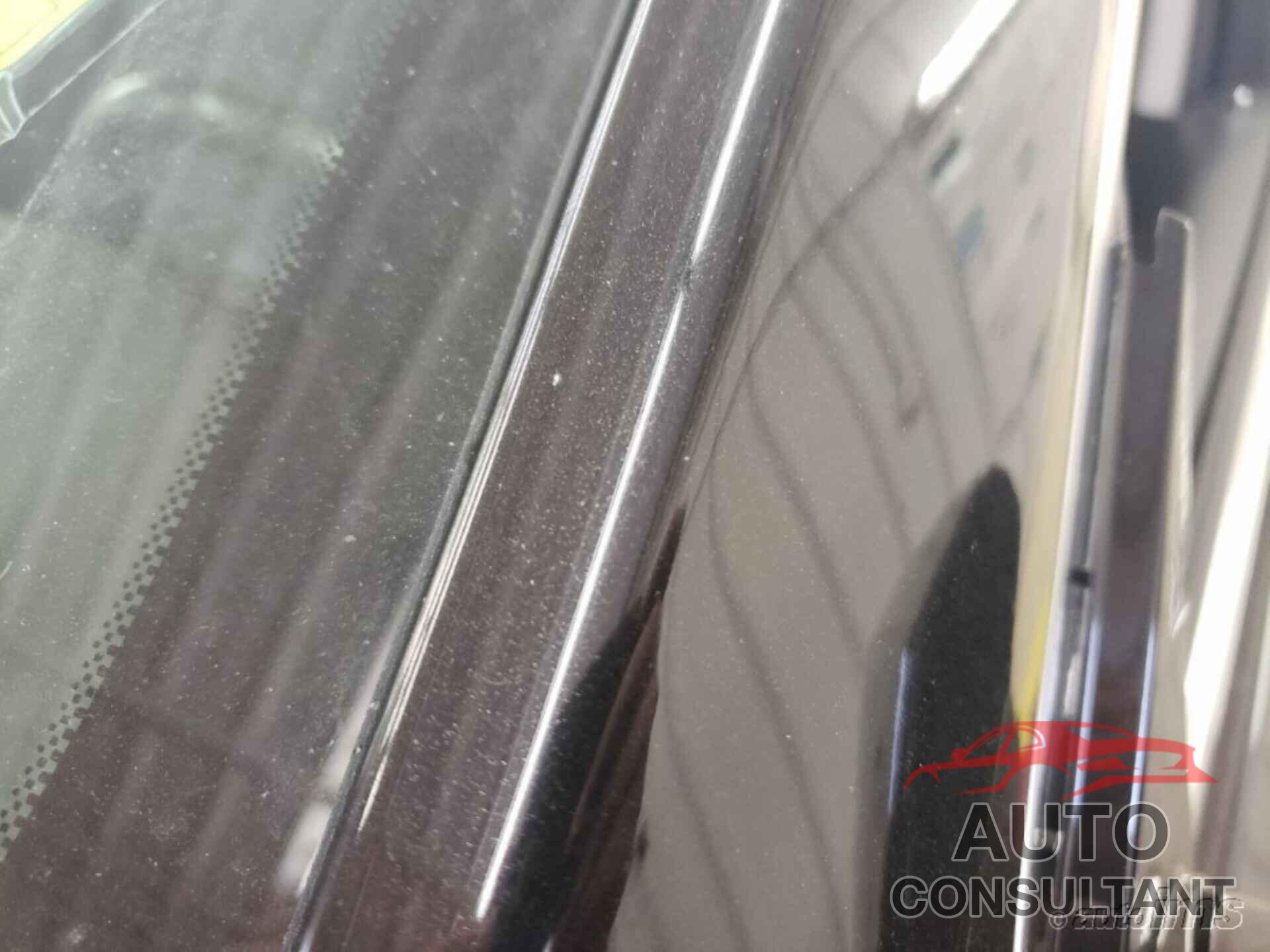 CHEVROLET TRAVERSE 2019 - 1GNEVGKW0KJ194910