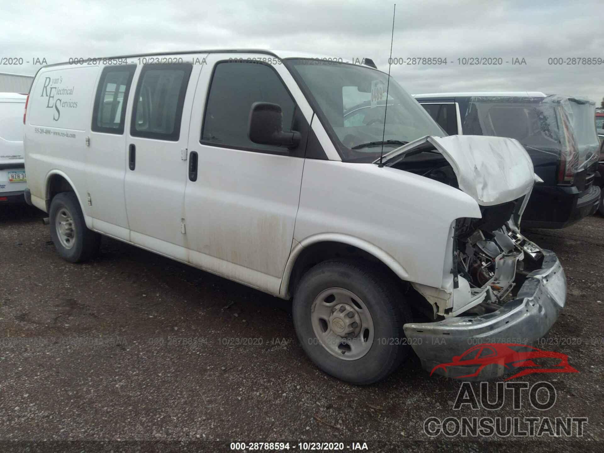 CHEVROLET EXPRESS CARGO VAN 2019 - 1GCWGAFG1K1307139