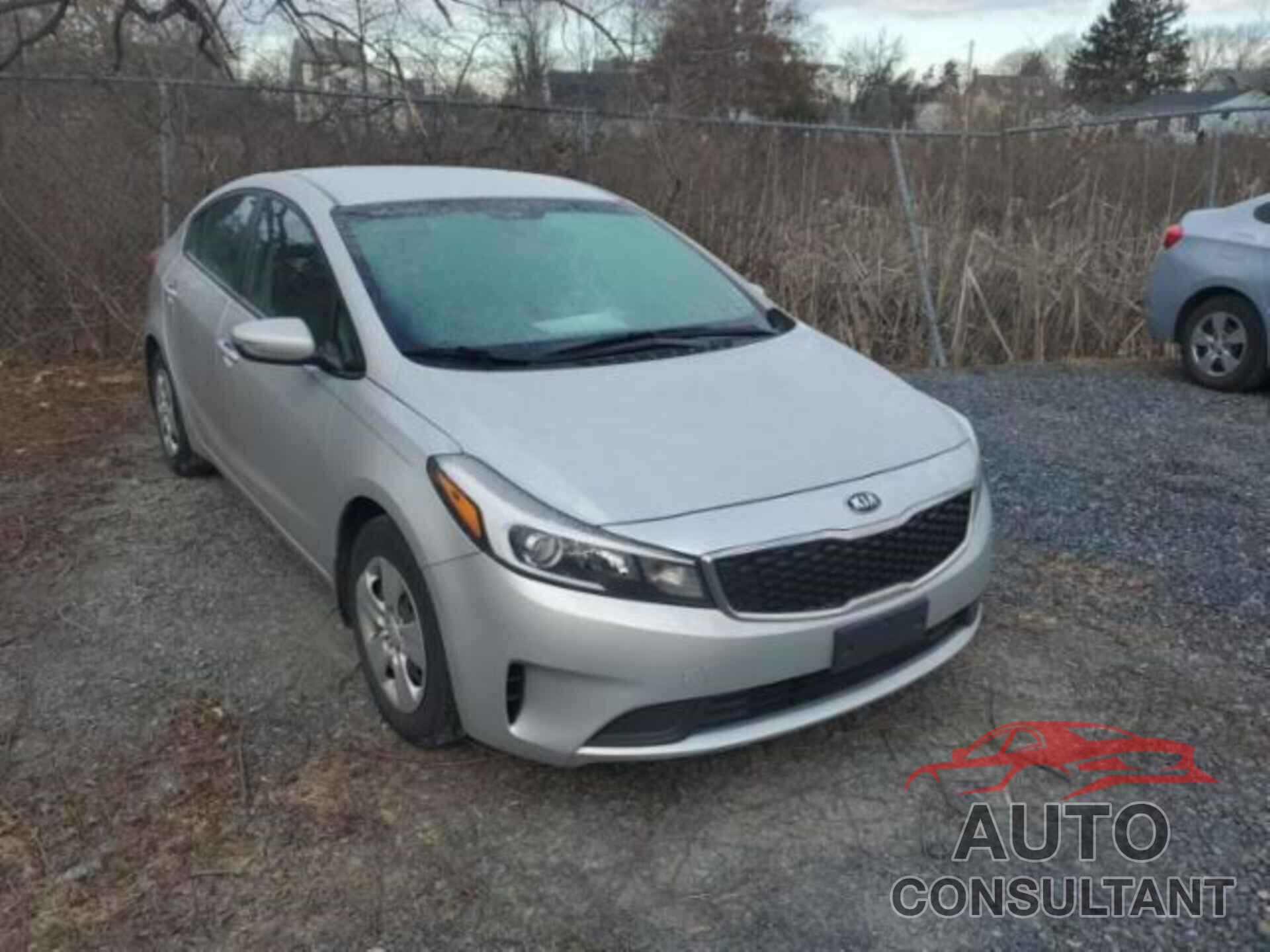 KIA FORTE 2018 - 3KPFK4A76JE233980