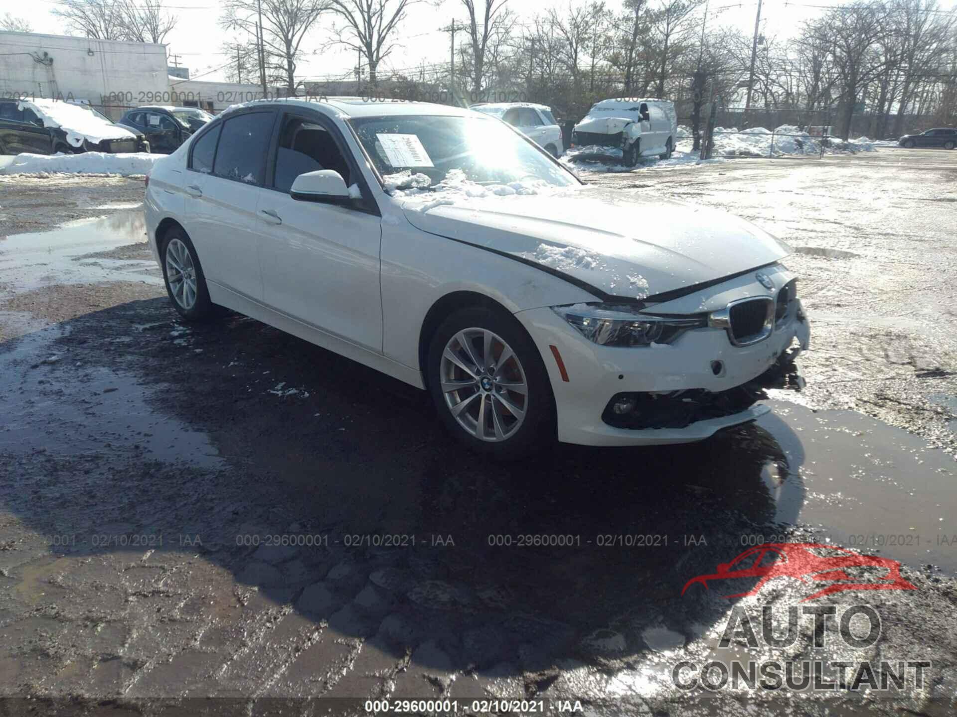 BMW 3 SERIES 2018 - WBA8E5G59JNU46684