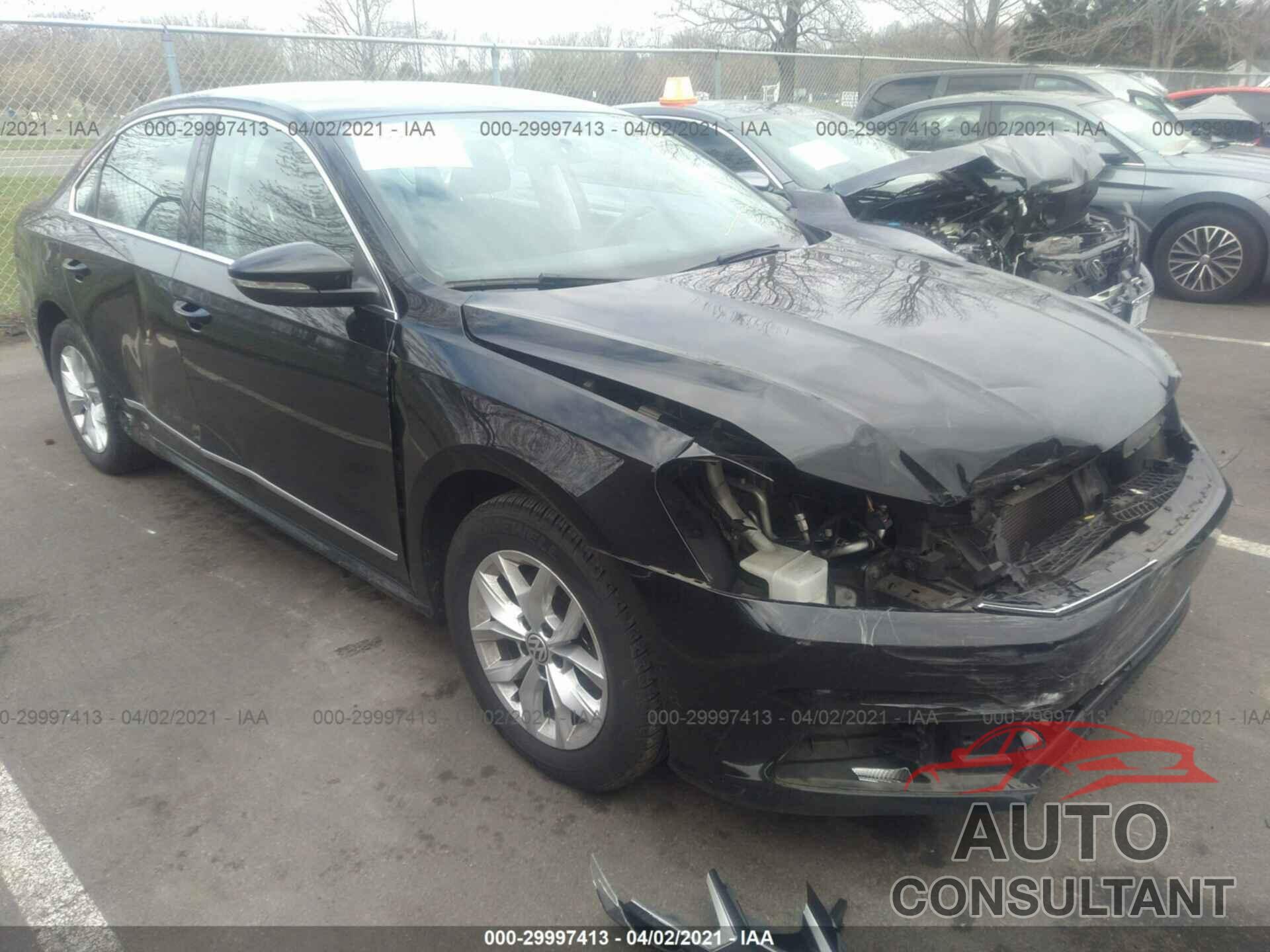 VOLKSWAGEN PASSAT 2016 - 1VWAT7A37GC014822