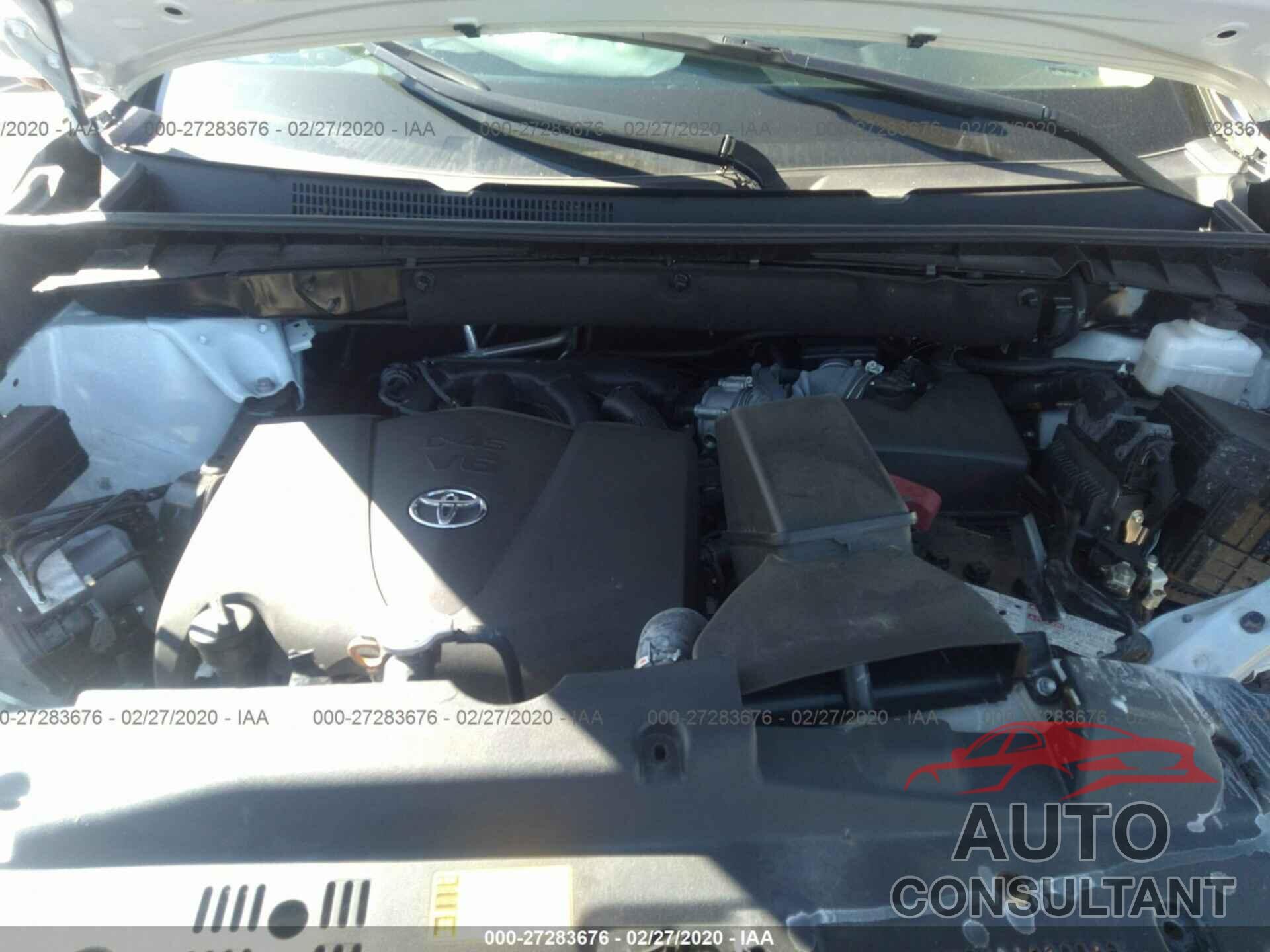 TOYOTA HIGHLANDER 2019 - 5TDJZRFH3KS586401