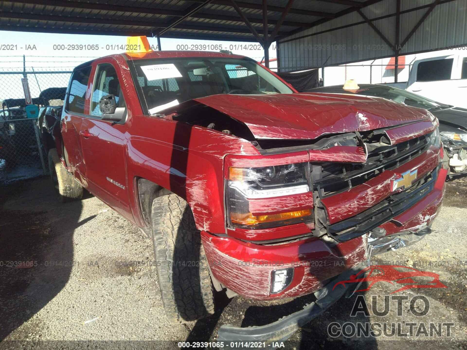 CHEVROLET SILVERADO 1500 2018 - 3GCUKREC6JG300108