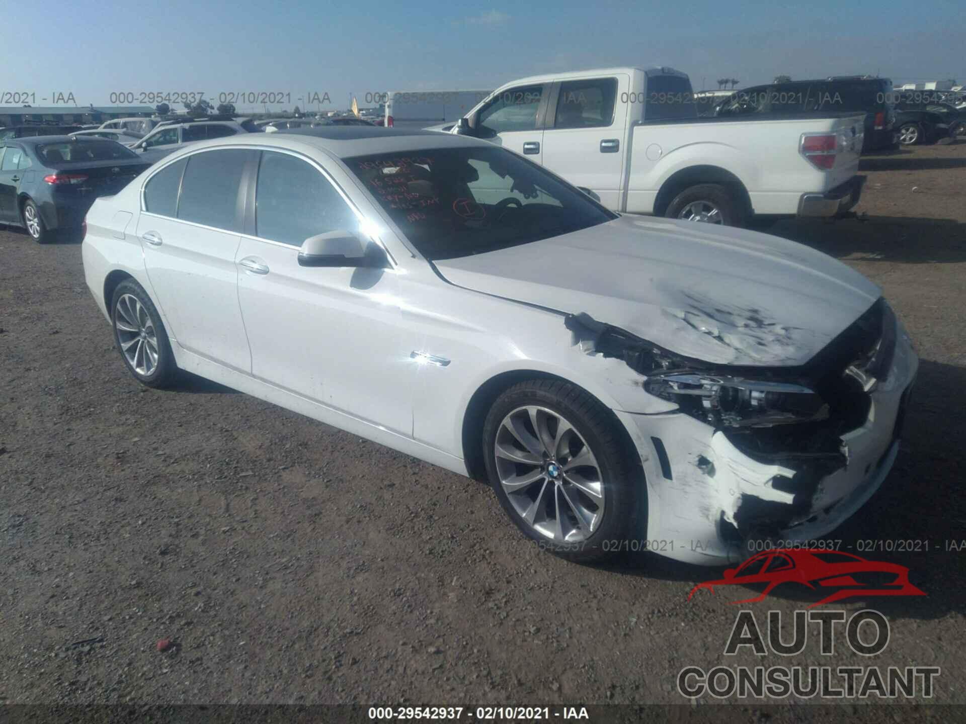 BMW 5 SERIES 2016 - WBA5A5C51GG347570