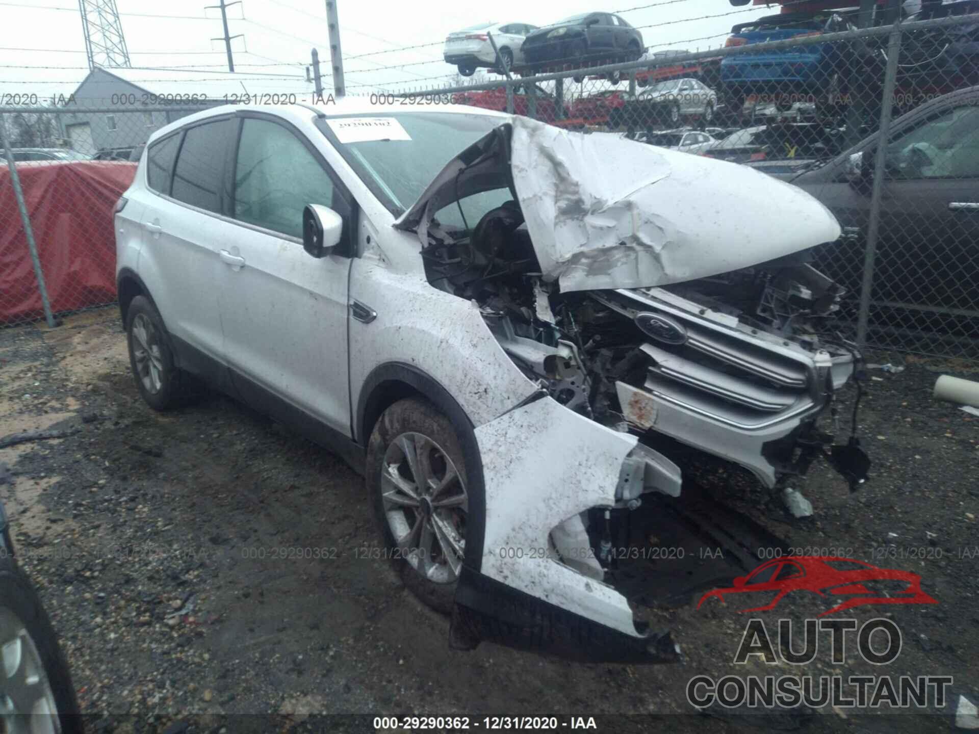FORD ESCAPE 2017 - 1FMCU9GD6HUA10546