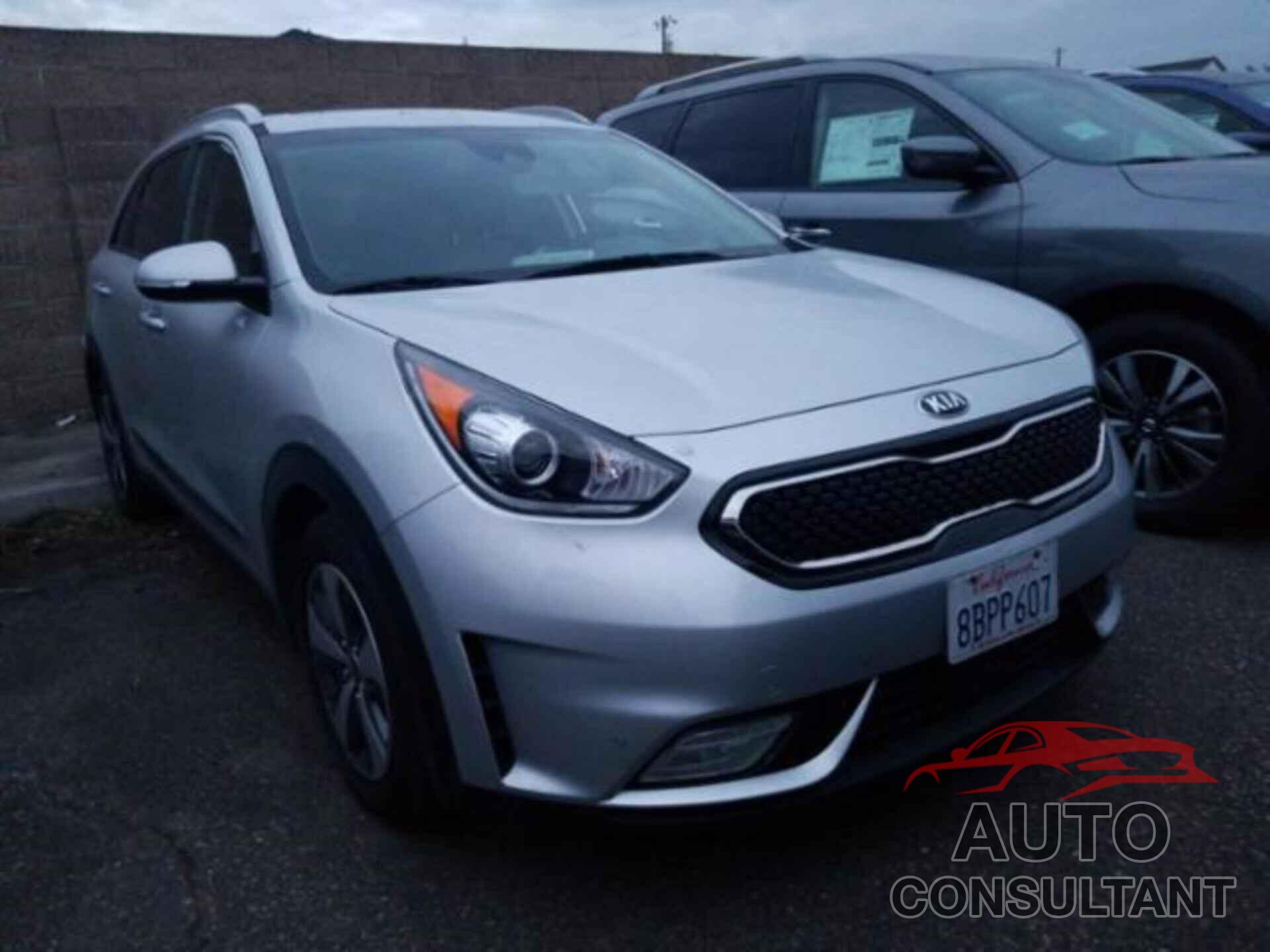 KIA NIRO 2018 - KNDCE3LC1J5131884