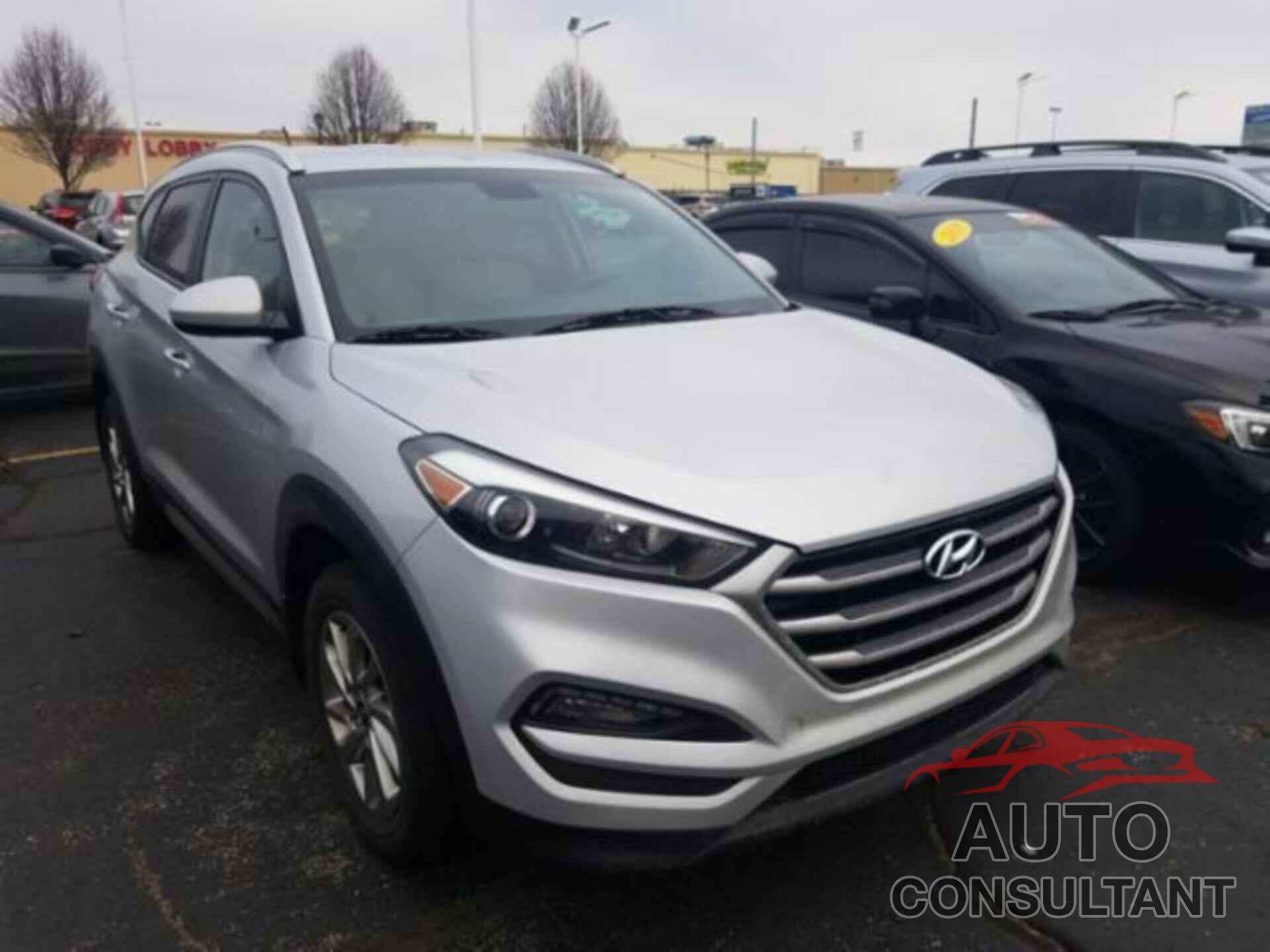 HYUNDAI TUCSON 2017 - KM8J3CA47HU299503