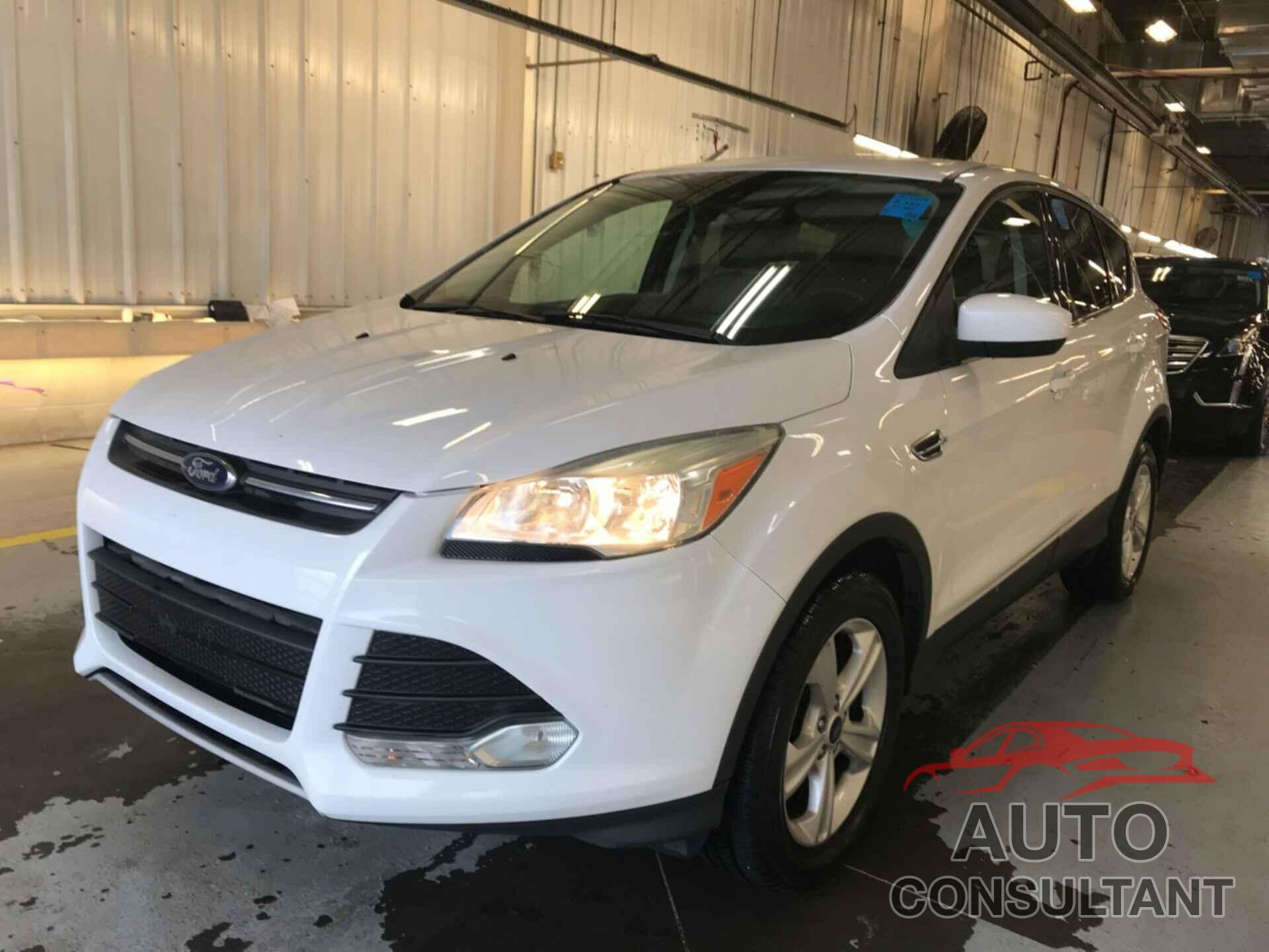 FORD ESCAPE 2016 - 1FMCU0GX4GUB00993
