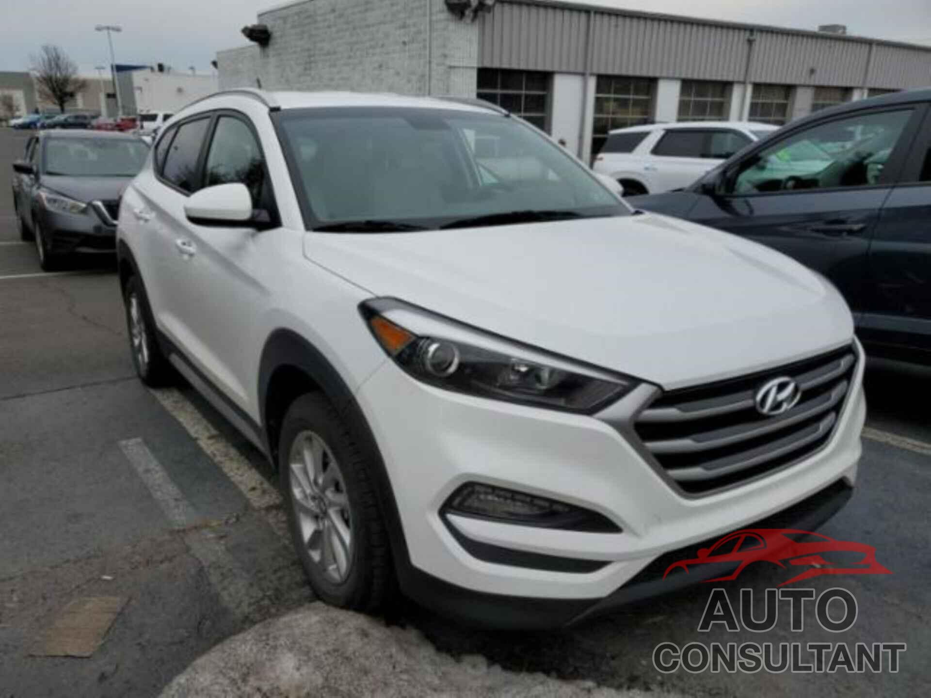HYUNDAI TUCSON 2017 - KM8J3CA46HU583141
