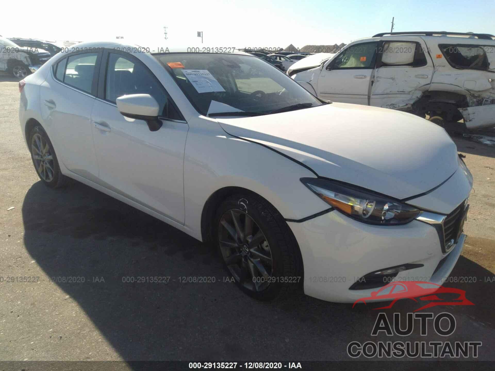 MAZDA MAZDA3 4-DOOR 2018 - 3MZBN1V38JM240329