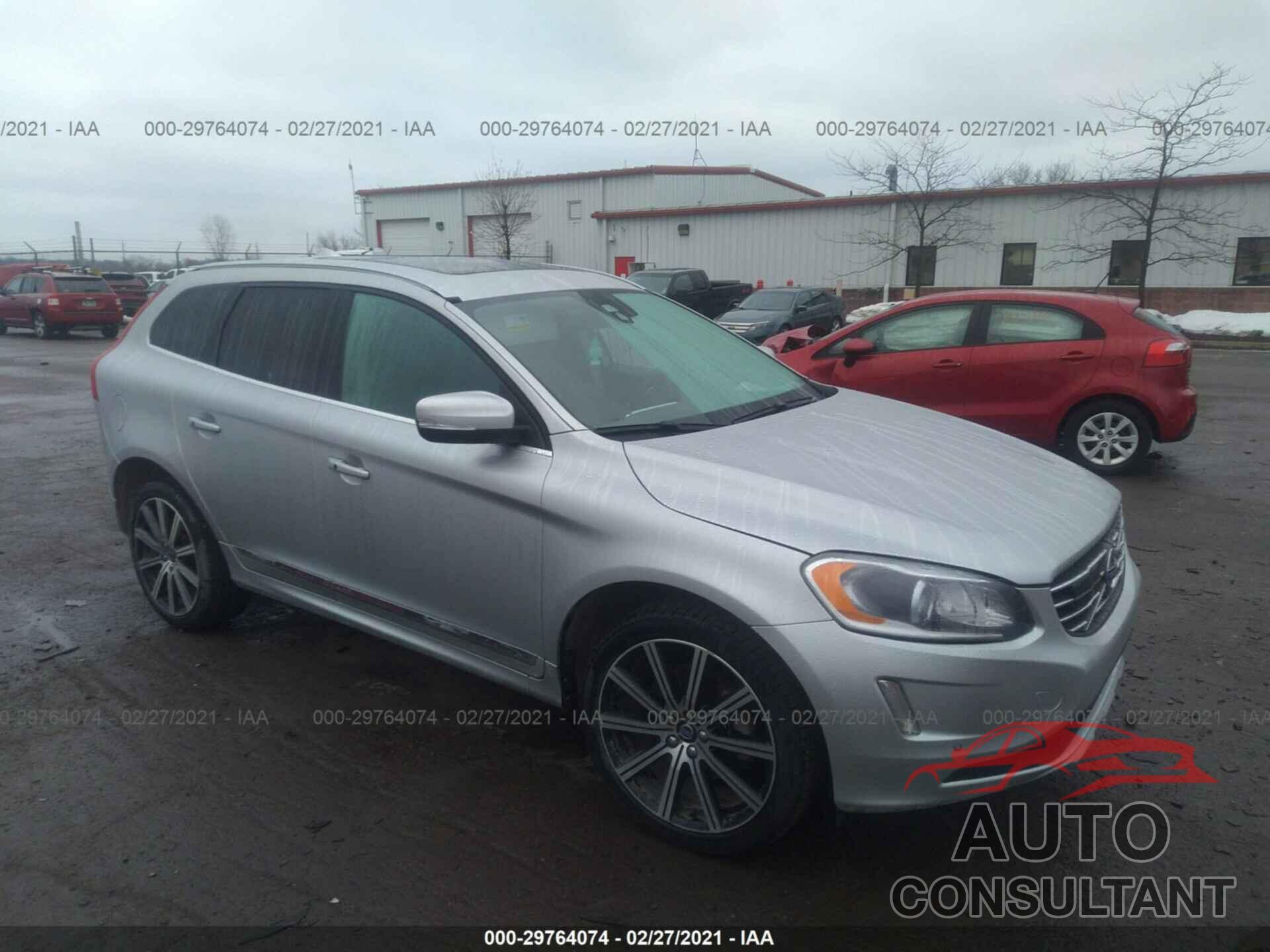 VOLVO XC60 2017 - YV449MRUXH2216844