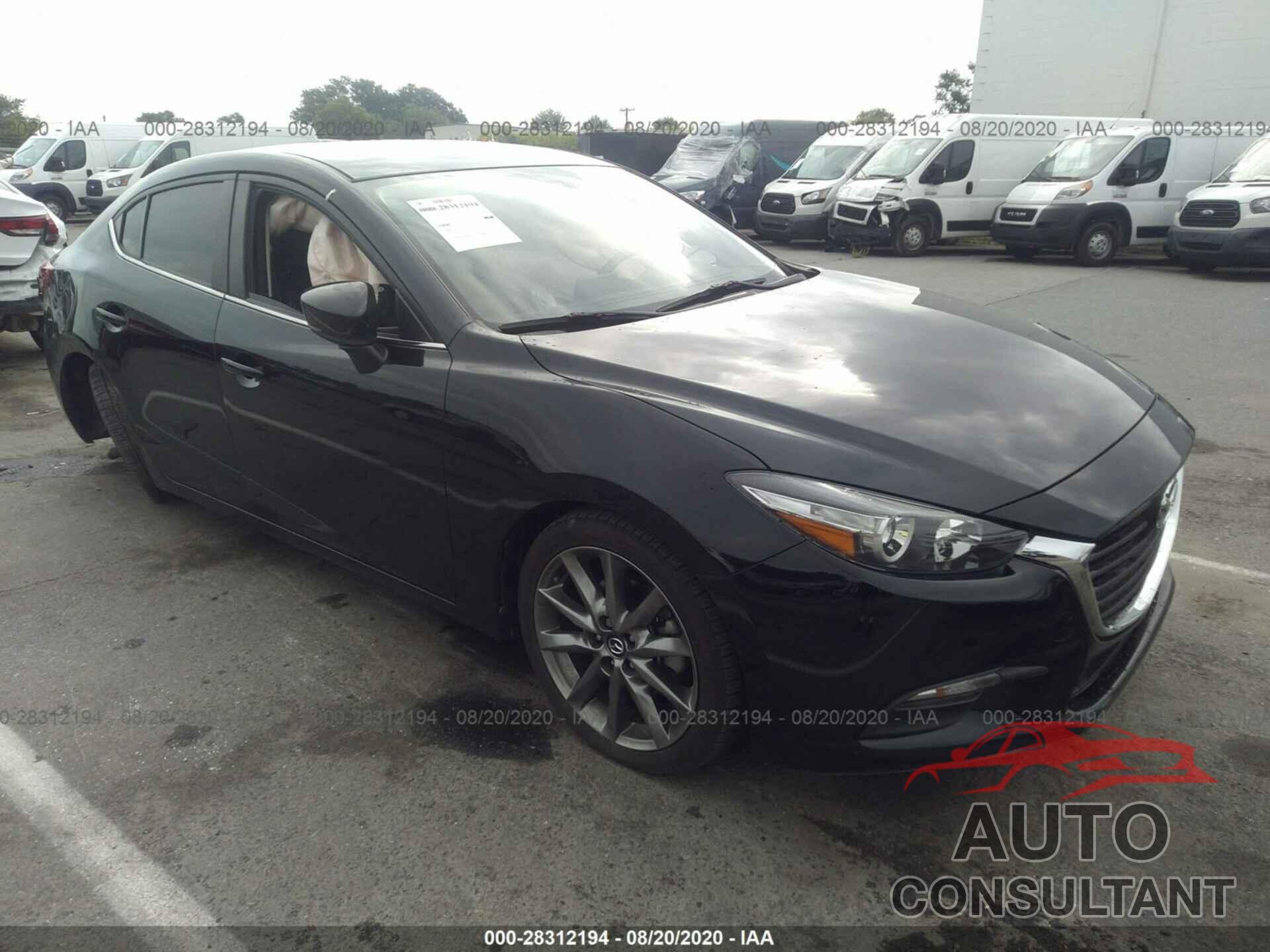 MAZDA MAZDA3 4-DOOR 2018 - 3MZBN1V36JM246906