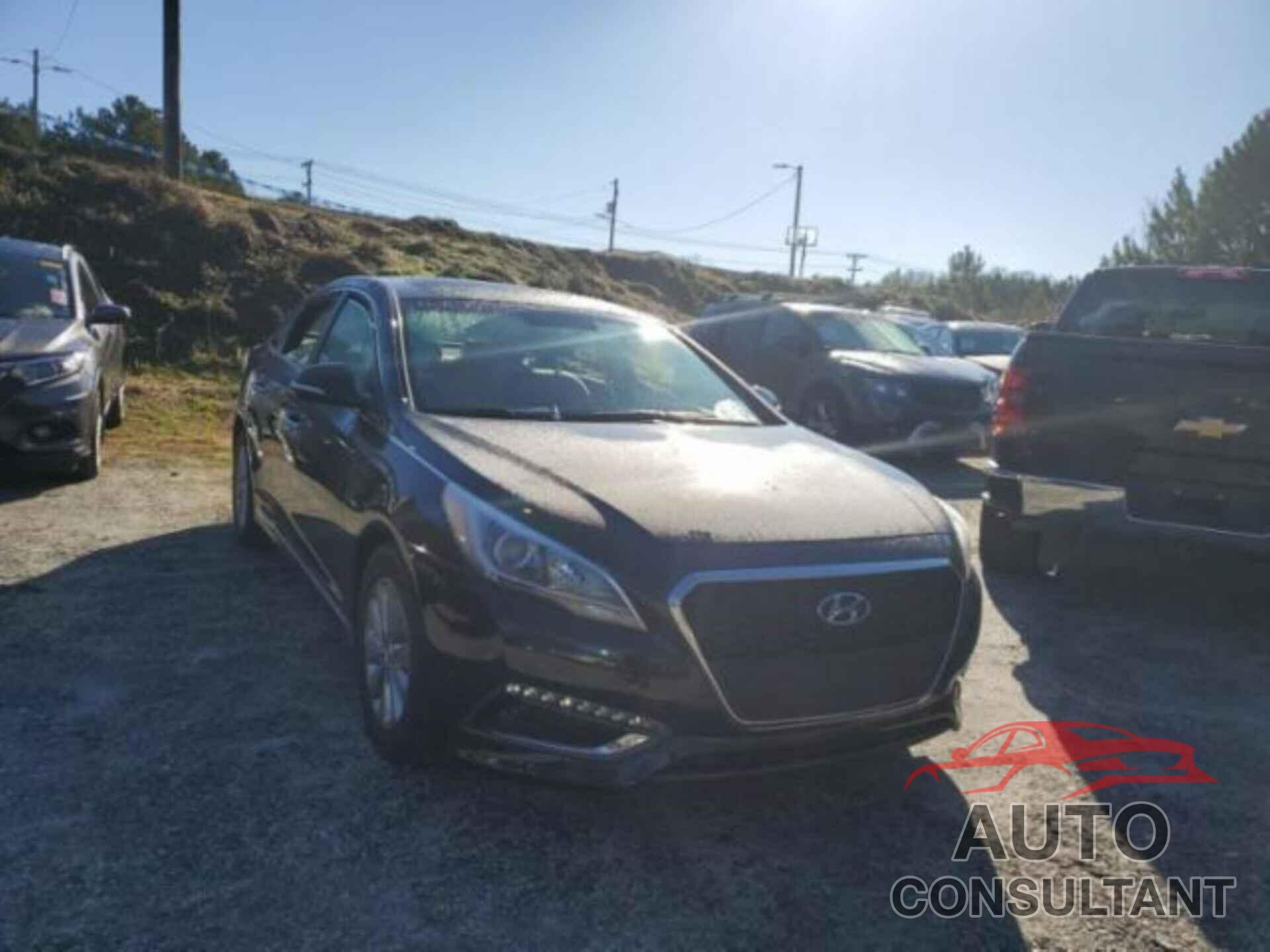 HYUNDAI SONATA HYBRID 2017 - KMHE24L32HA075734