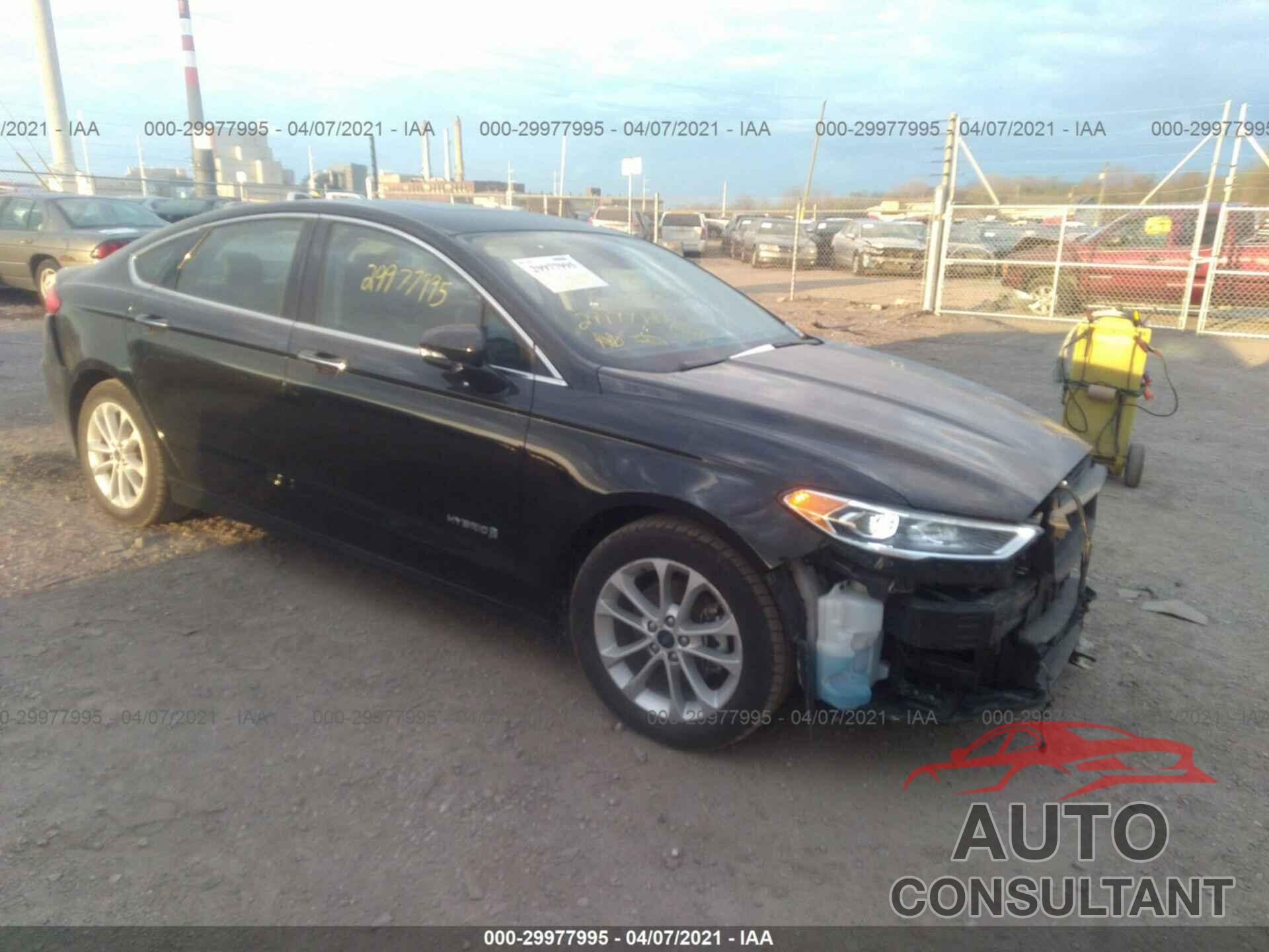 FORD FUSION HYBRID 2019 - 3FA6P0MU9KR189565