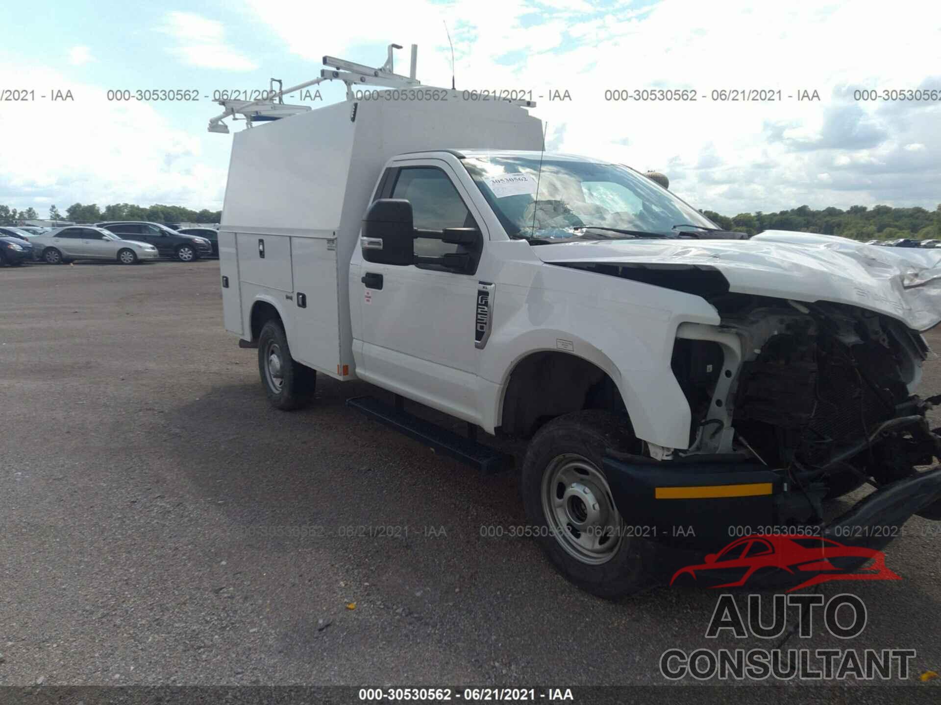 FORD SUPER DUTY F-250 SRW 2017 - 1FTBF2B65HEE15317