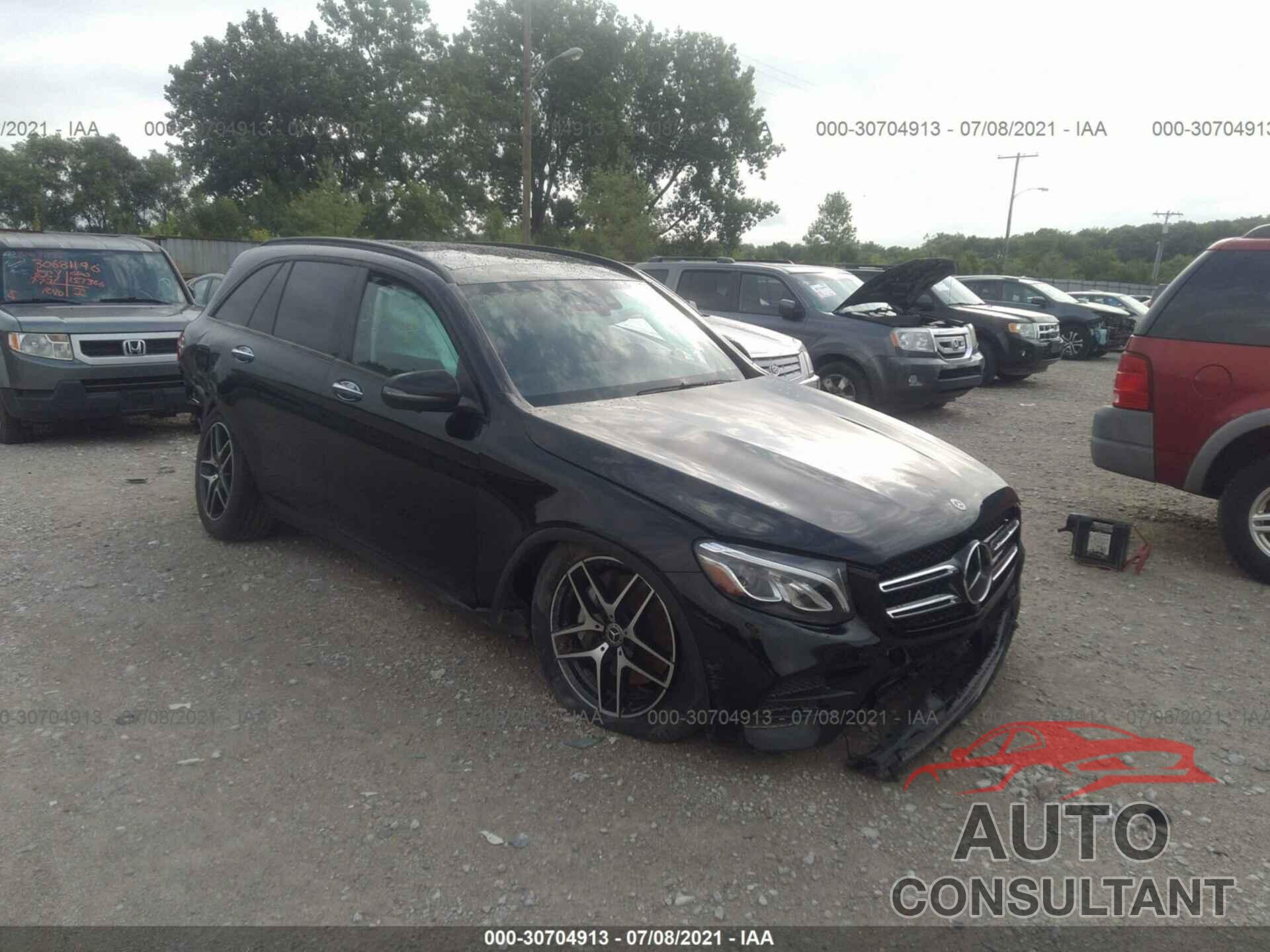 MERCEDES-BENZ GLC 2018 - WDC0G4KB0JV052681