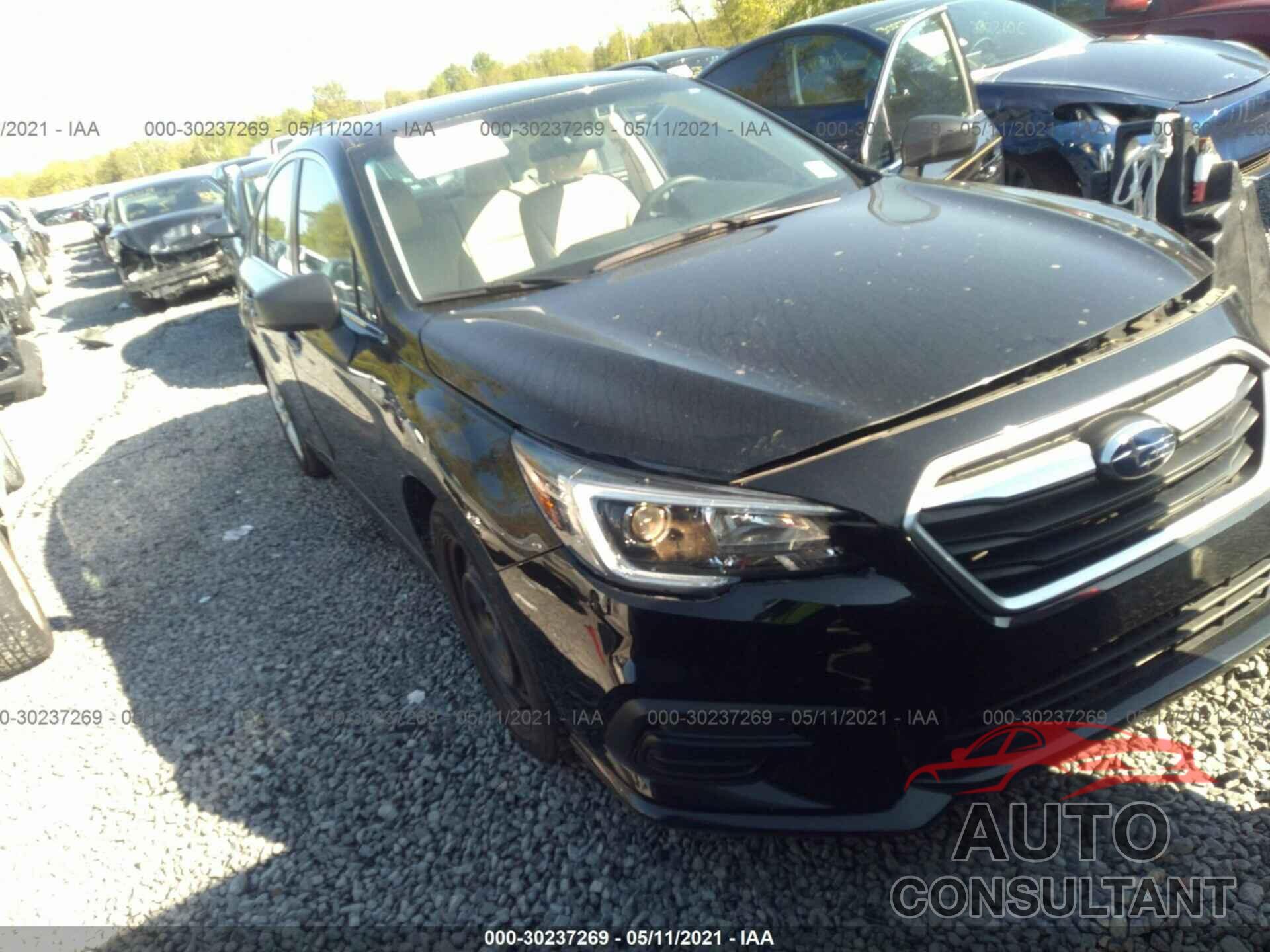 SUBARU LEGACY 2019 - 4S3BNAB62K3023184