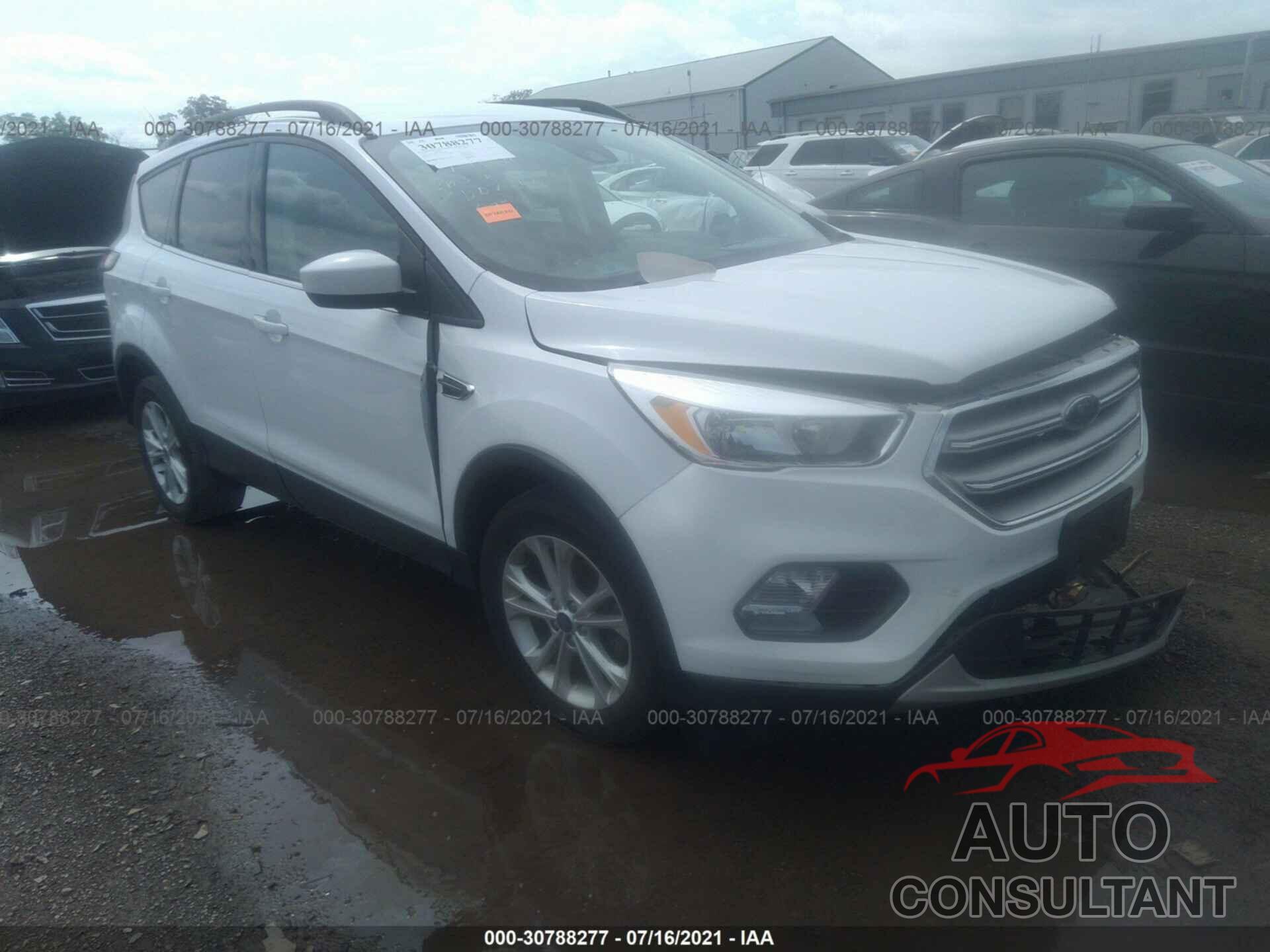 FORD ESCAPE 2018 - 1FMCU0GD1JUD07368