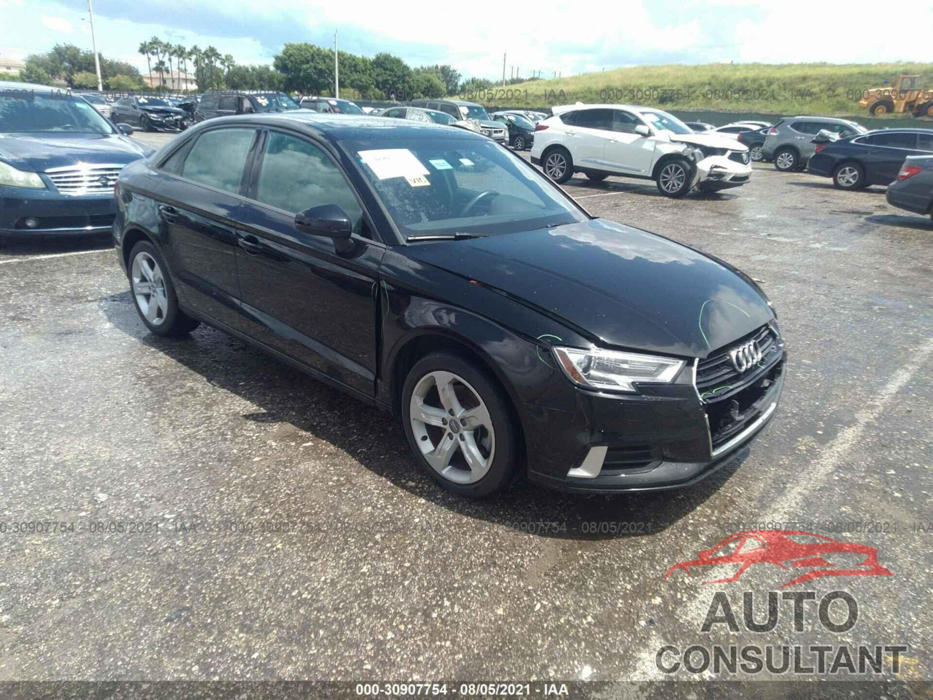 AUDI A3 SEDAN 2018 - WAUAUGFF4J1082806