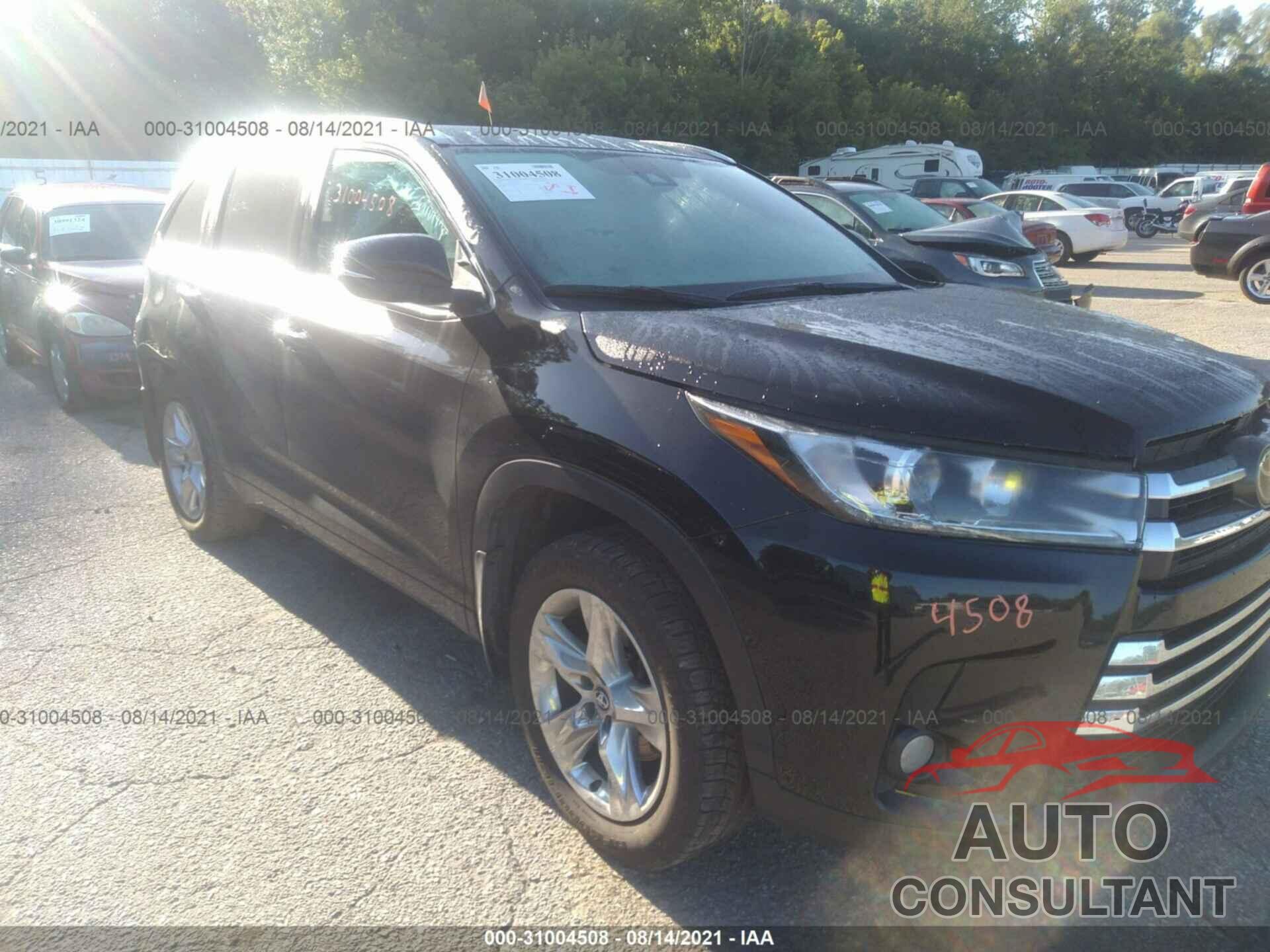 TOYOTA HIGHLANDER 2018 - 5TDDZRFH1JS875594