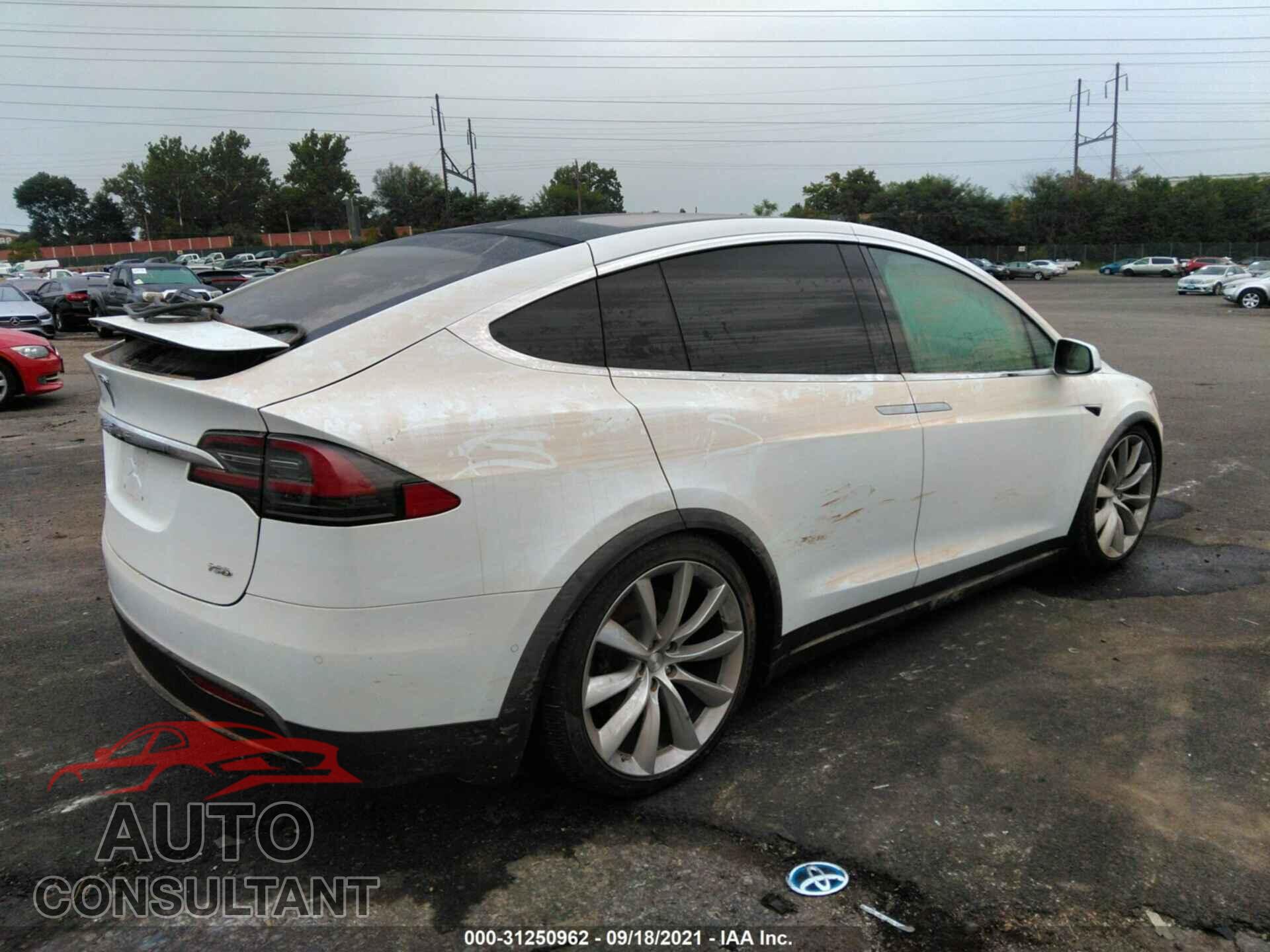 TESLA MODEL X 2017 - 5YJXCBE20HF044489