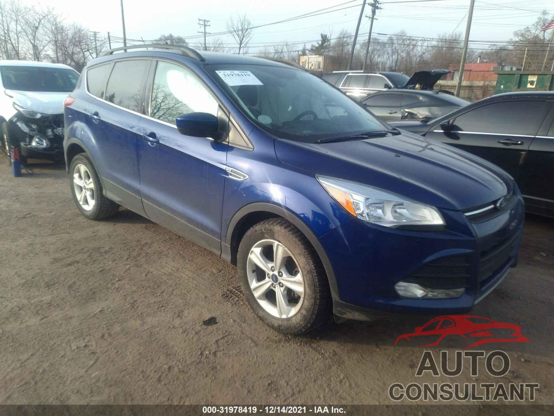 FORD ESCAPE 2016 - 1FMCU0GX1GUB06038