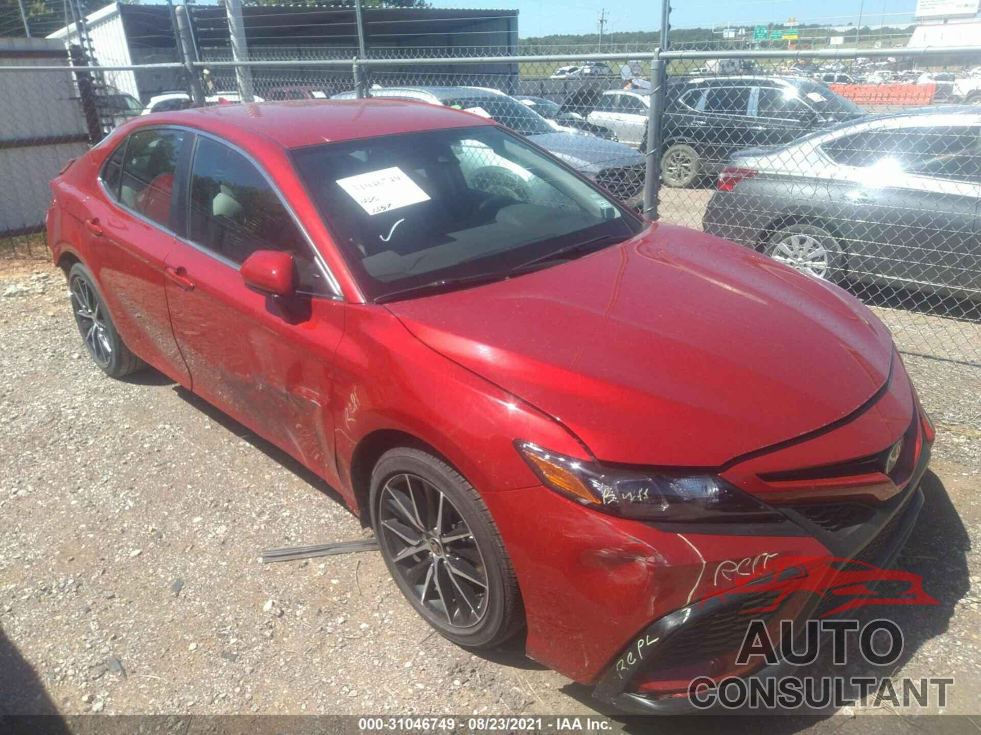 TOYOTA CAMRY 2021 - 4T1G11AK2MU458876
