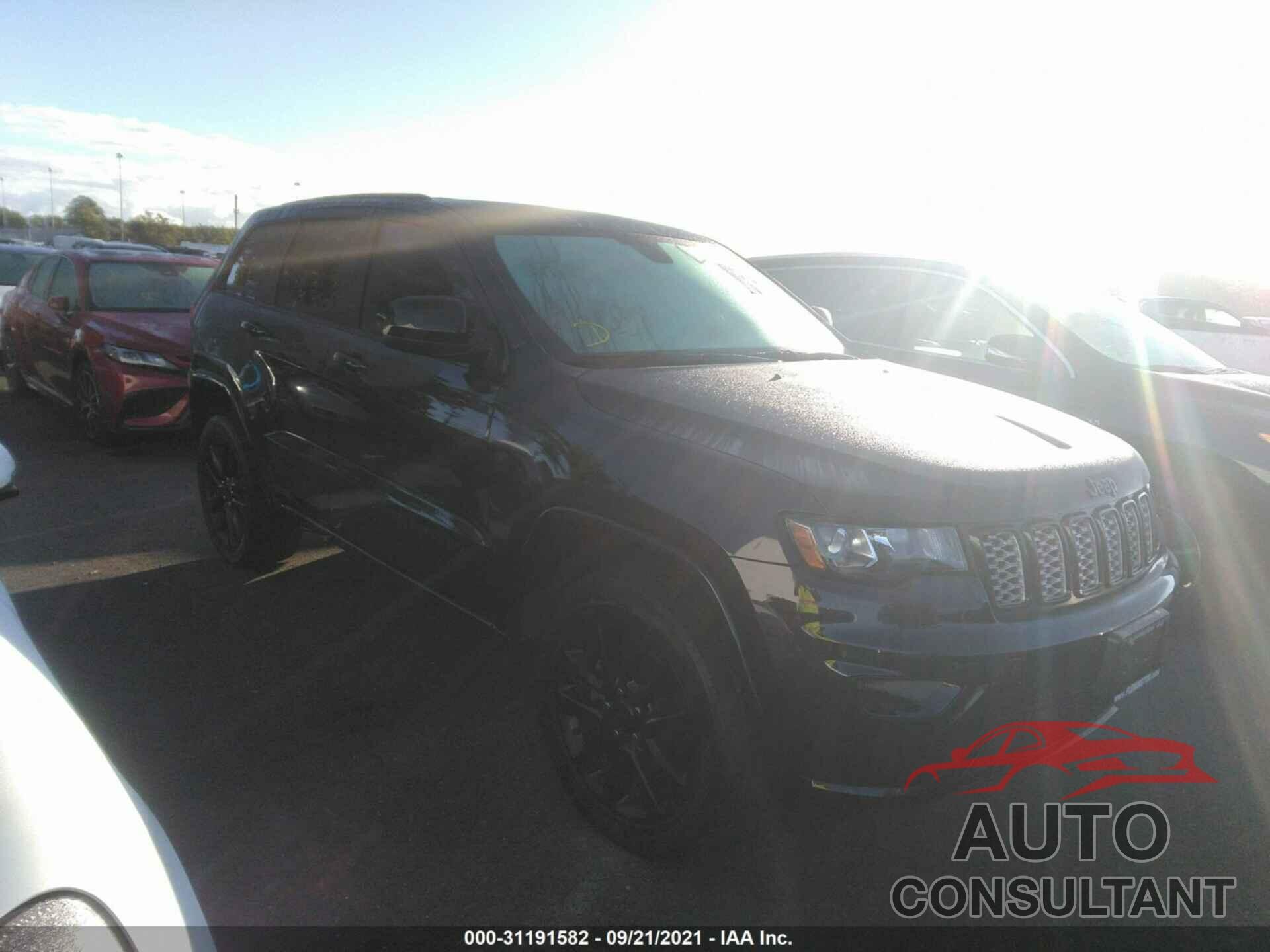 JEEP GRAND CHEROKEE 2018 - 1C4RJFAG5JC396784