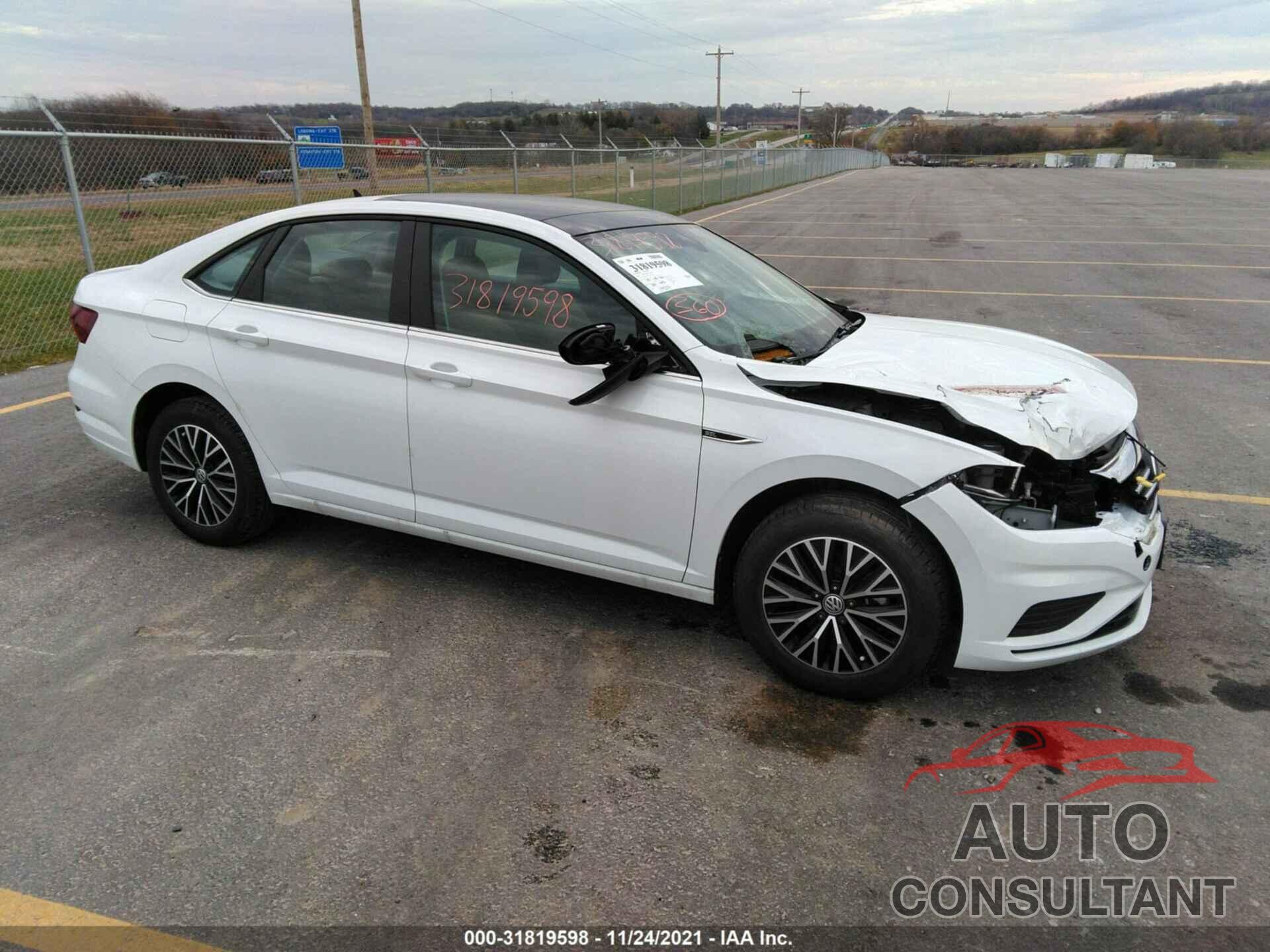 VOLKSWAGEN JETTA 2019 - 3VWEB7BU3KM275058