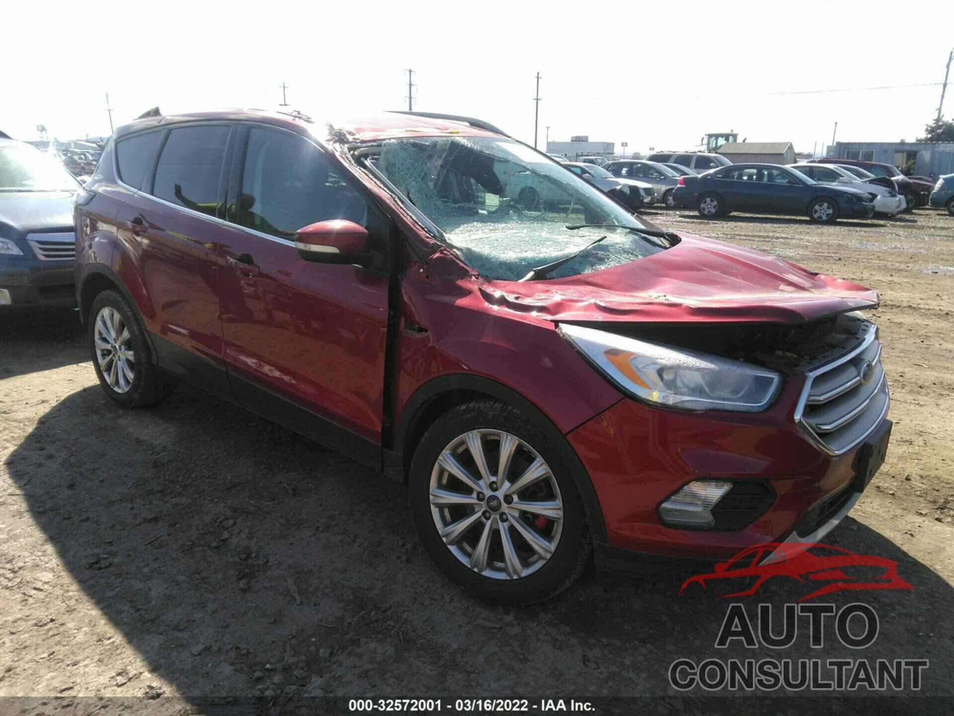 FORD ESCAPE 2017 - 1FMCU9J92HUF08991