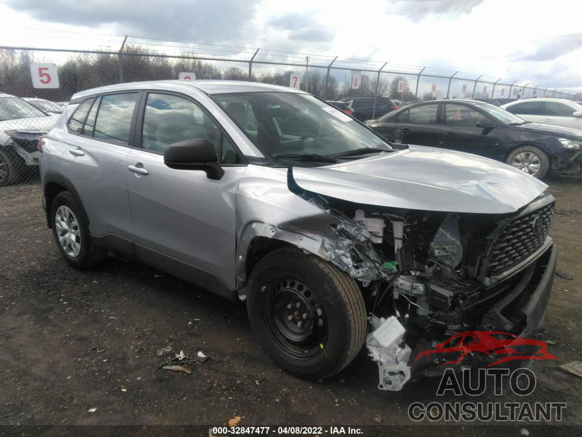 TOYOTA COROLLA CROSS 2022 - 7MUAAABG5NV002015