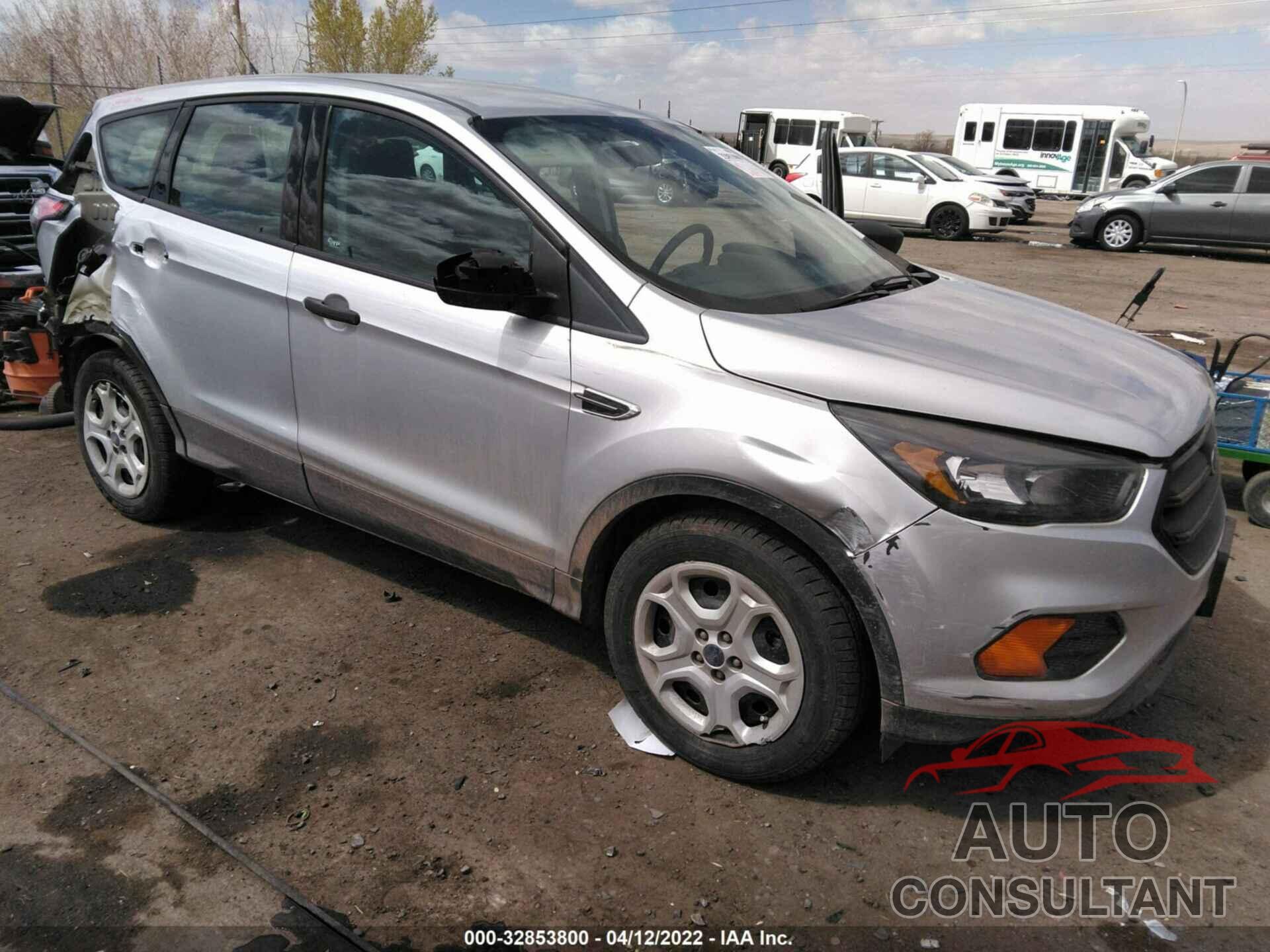 FORD ESCAPE 2018 - 1FMCU0F70JUA98023