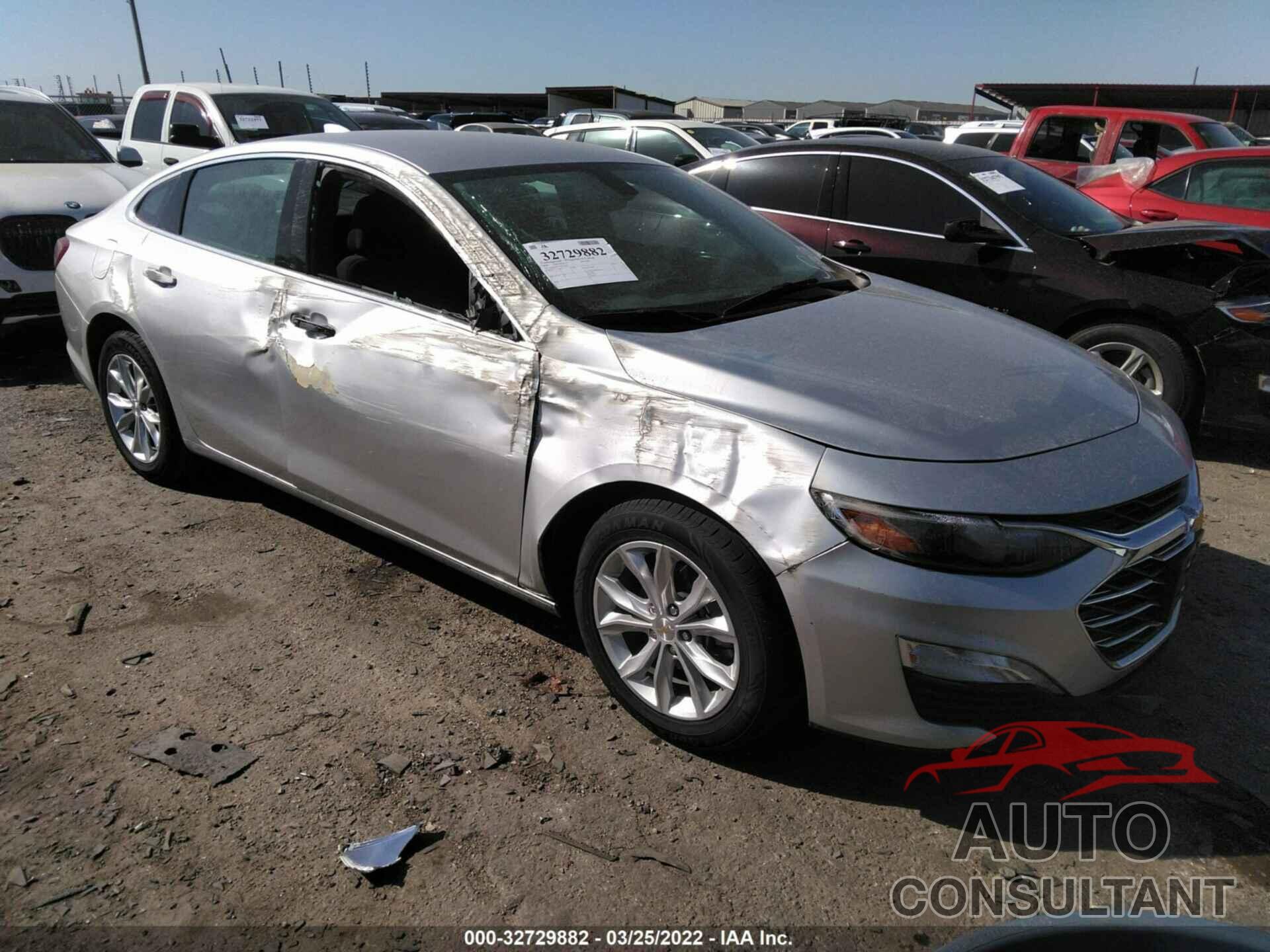 CHEVROLET MALIBU 2020 - 1G1ZD5ST5LF107359